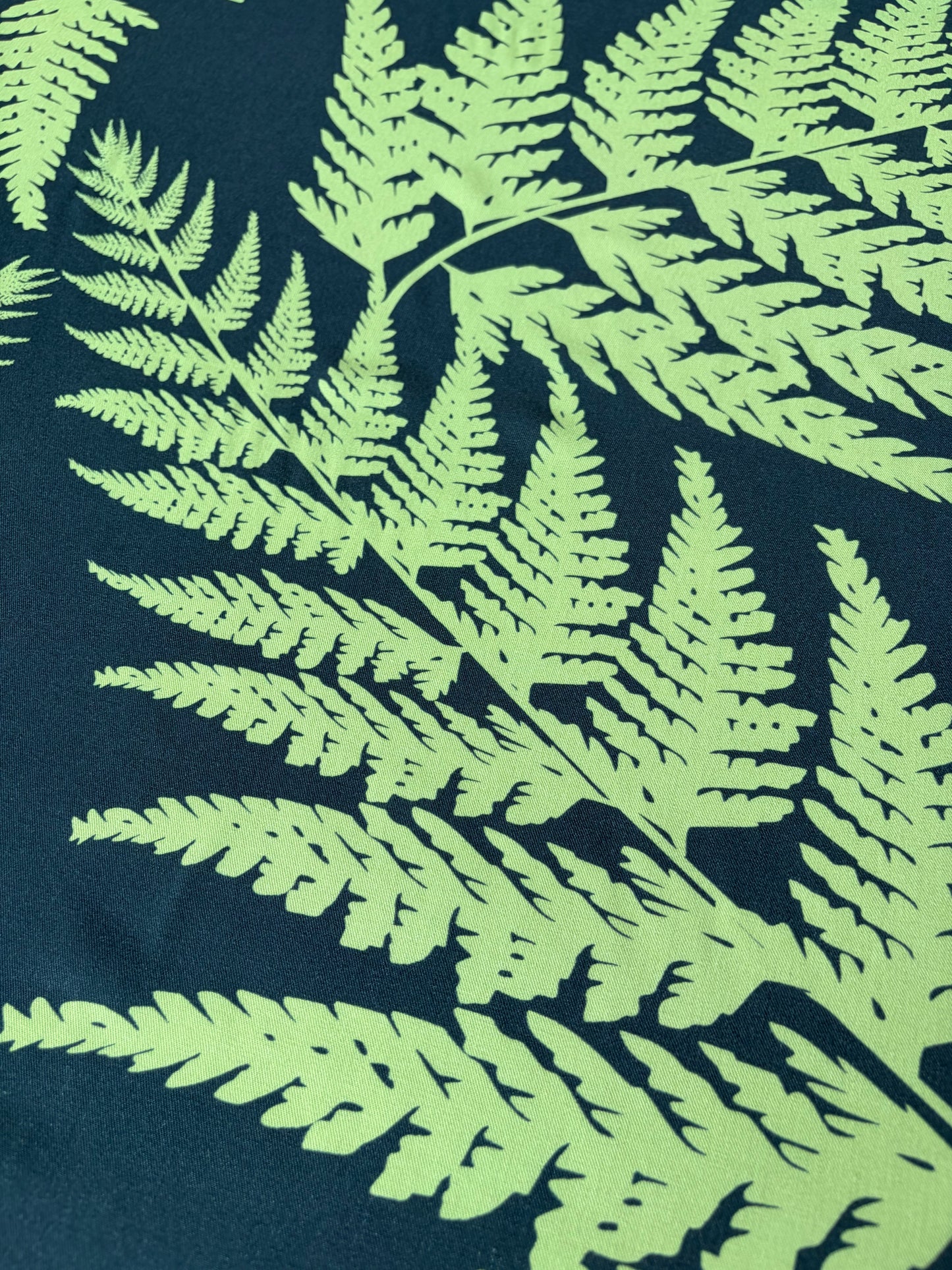 HOMER 006 viscose twill print green/grey giant leaves