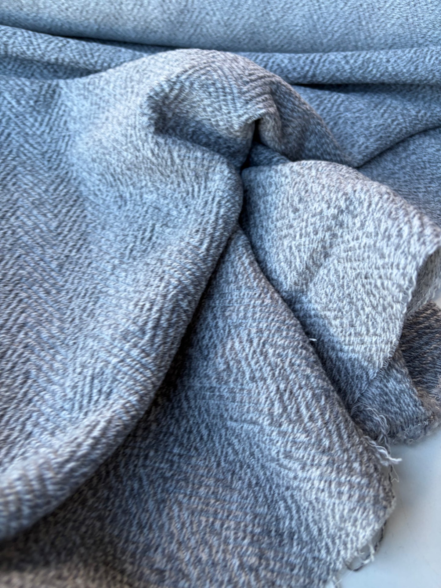 JOEL 029 light grey soft bouclette