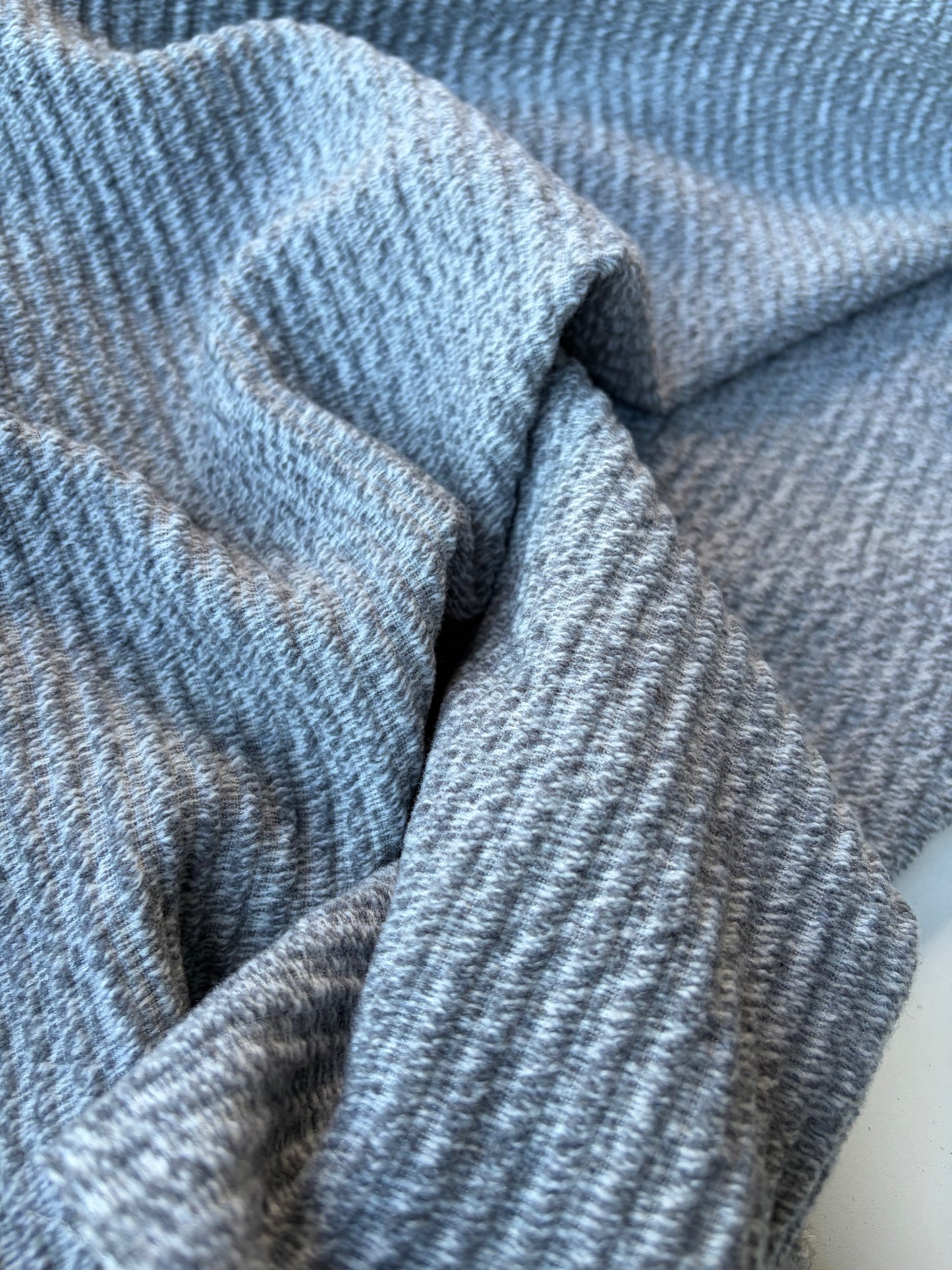 JOEL 030 light grey soft bouclette
