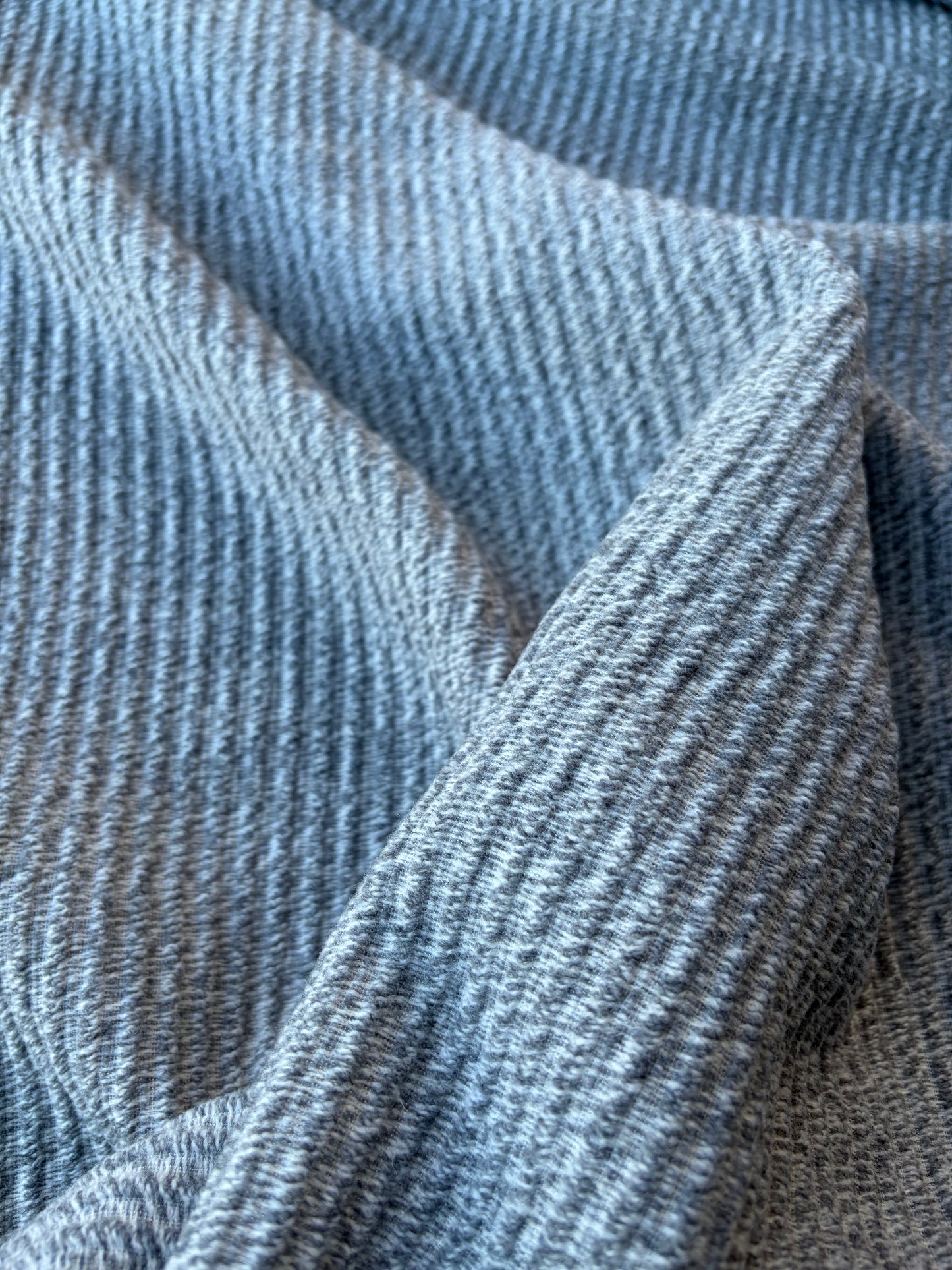 JOEL 030 light grey soft bouclette