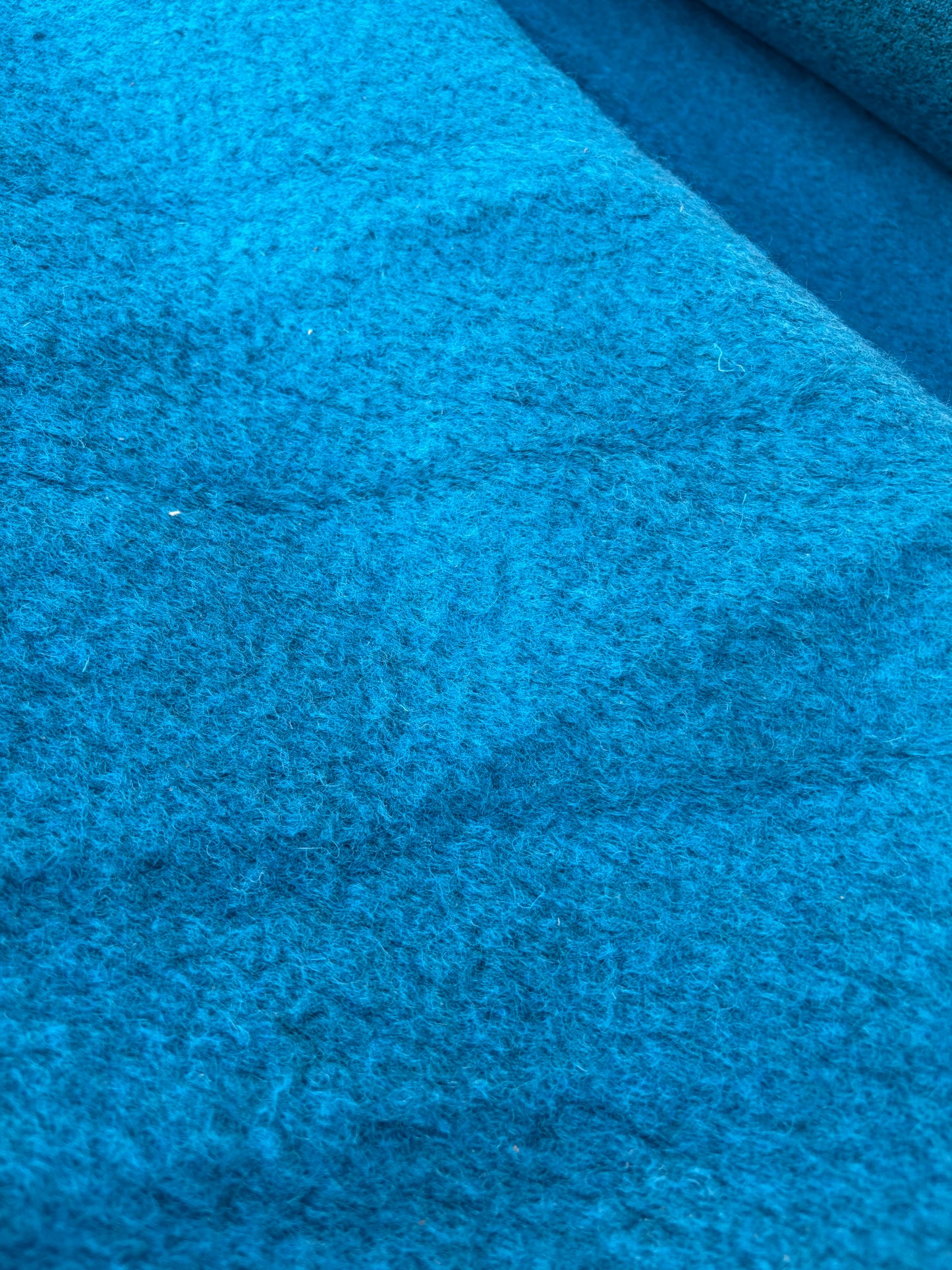 JOEL 031 turquoise boiled wool