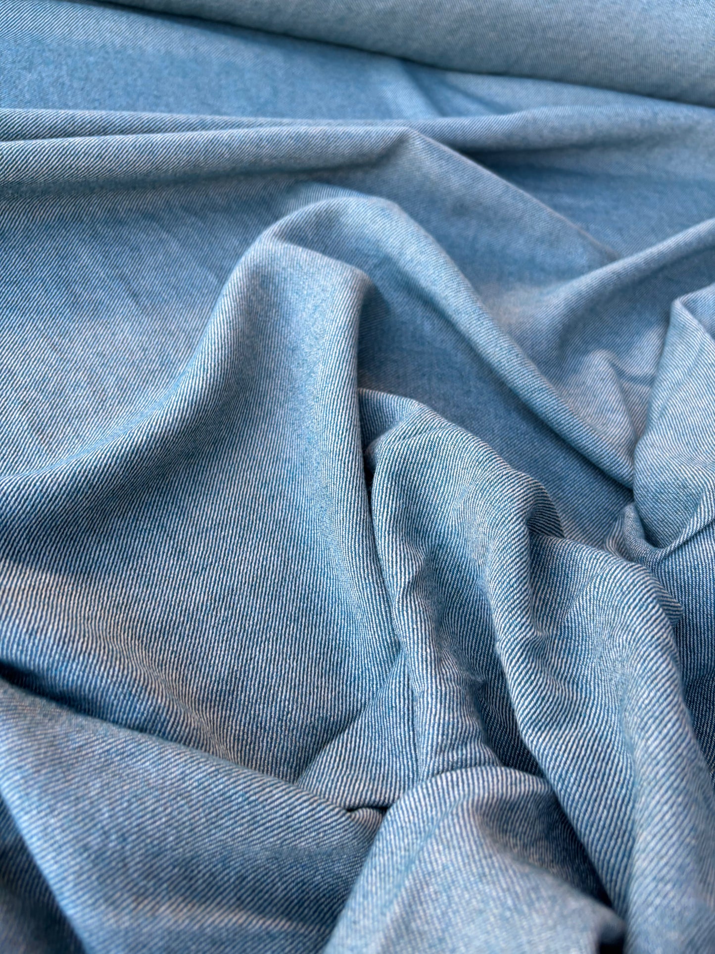 JOEL 032 petrol coloured wool/viscose