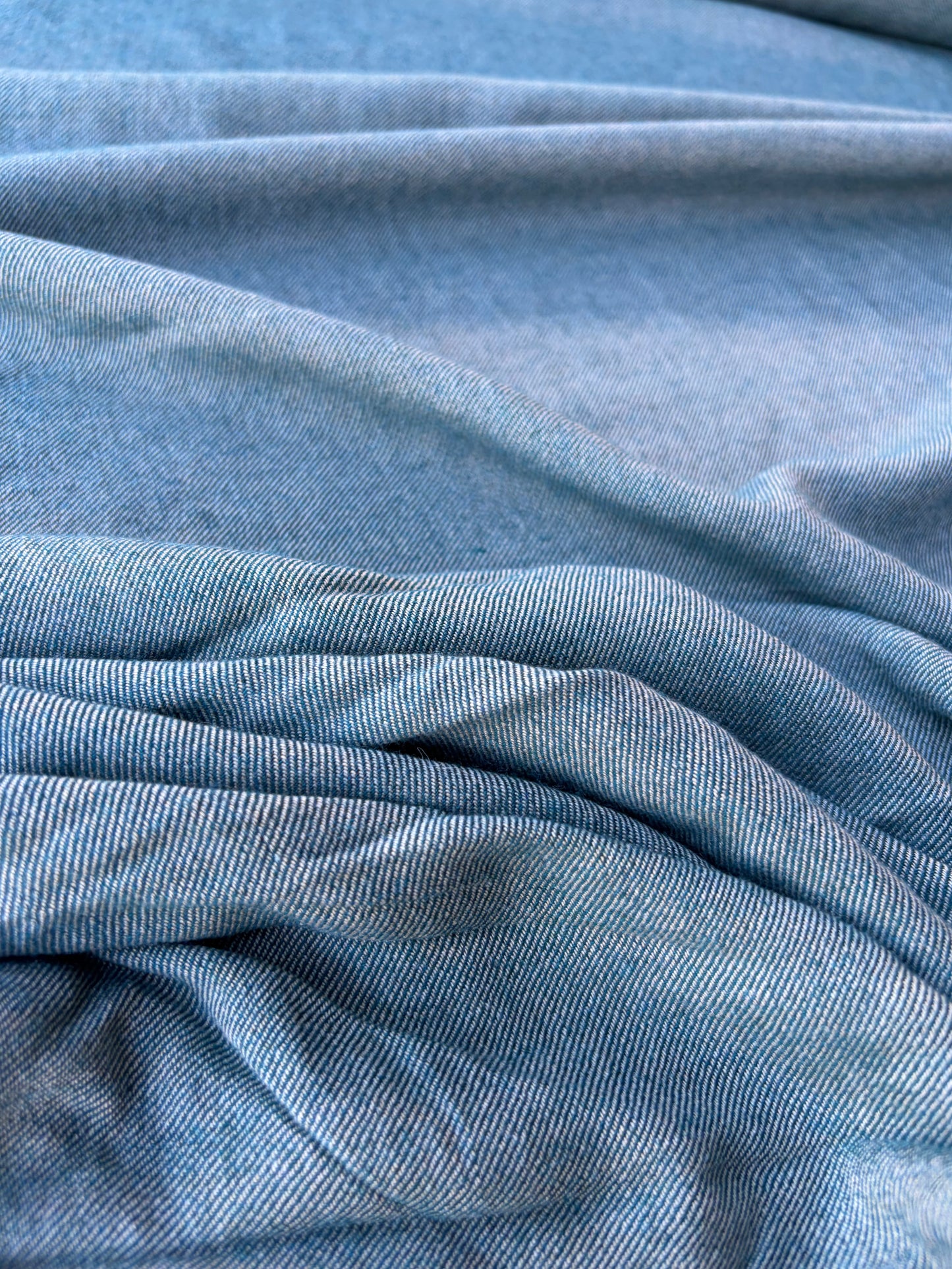 JOEL 032 petrol coloured wool/viscose