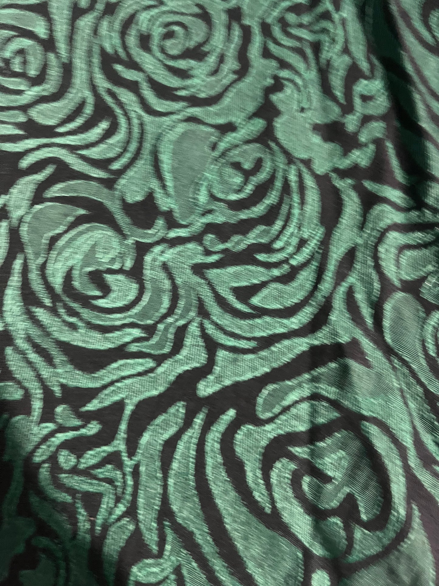 GASPARD 002 cotton stretch jacquard green roses