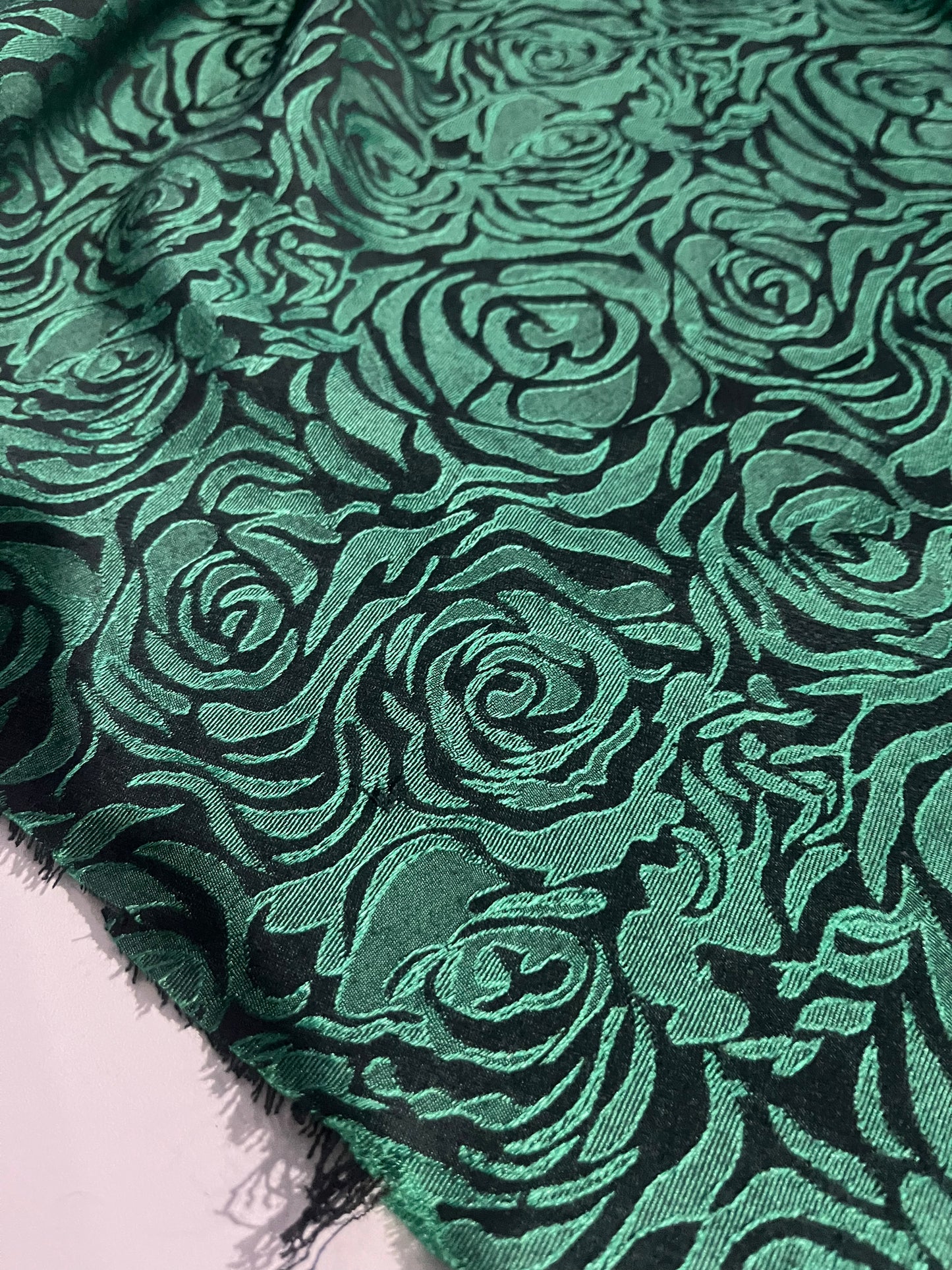 GASPARD 002 cotton stretch jacquard green roses