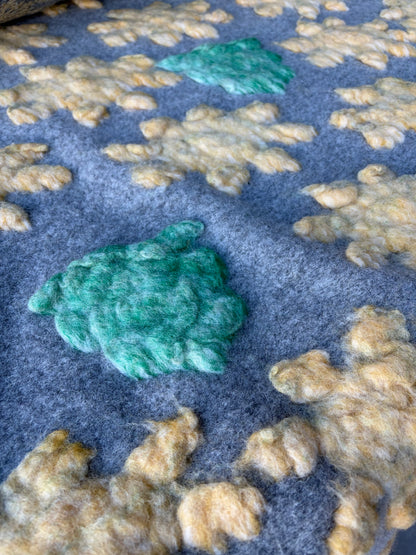 JOEL 034 heavy boiled wool with applicated flower design