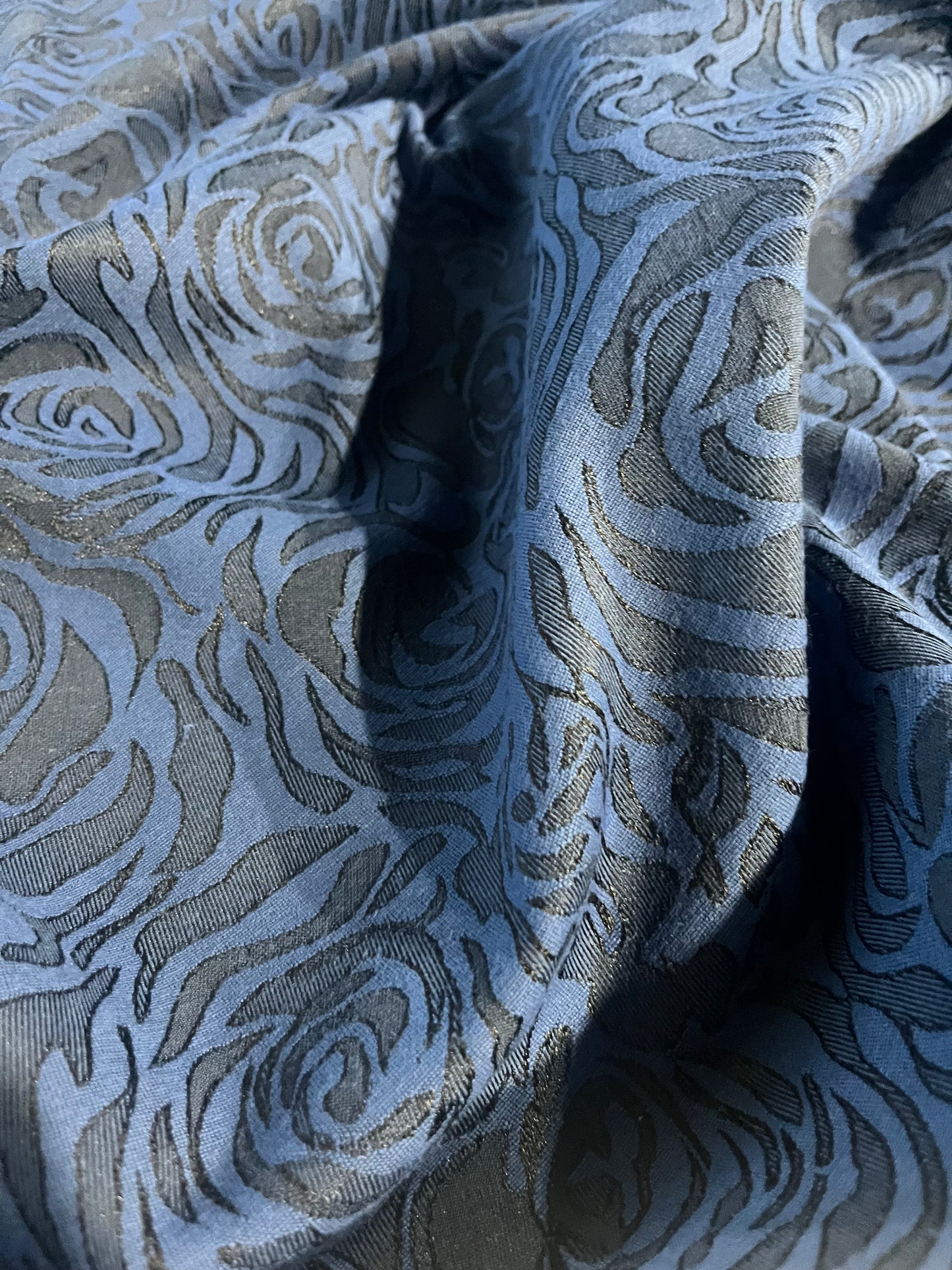 GASPARD 004 cotton stretch jacquard blue roses