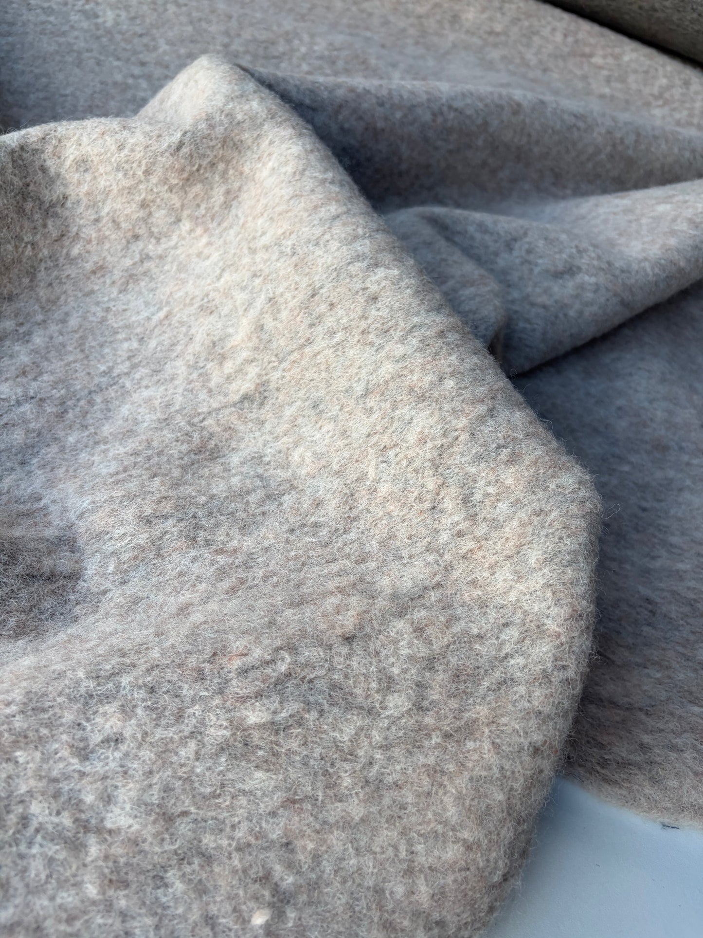JOEL 036 mastic coloured boiled wool