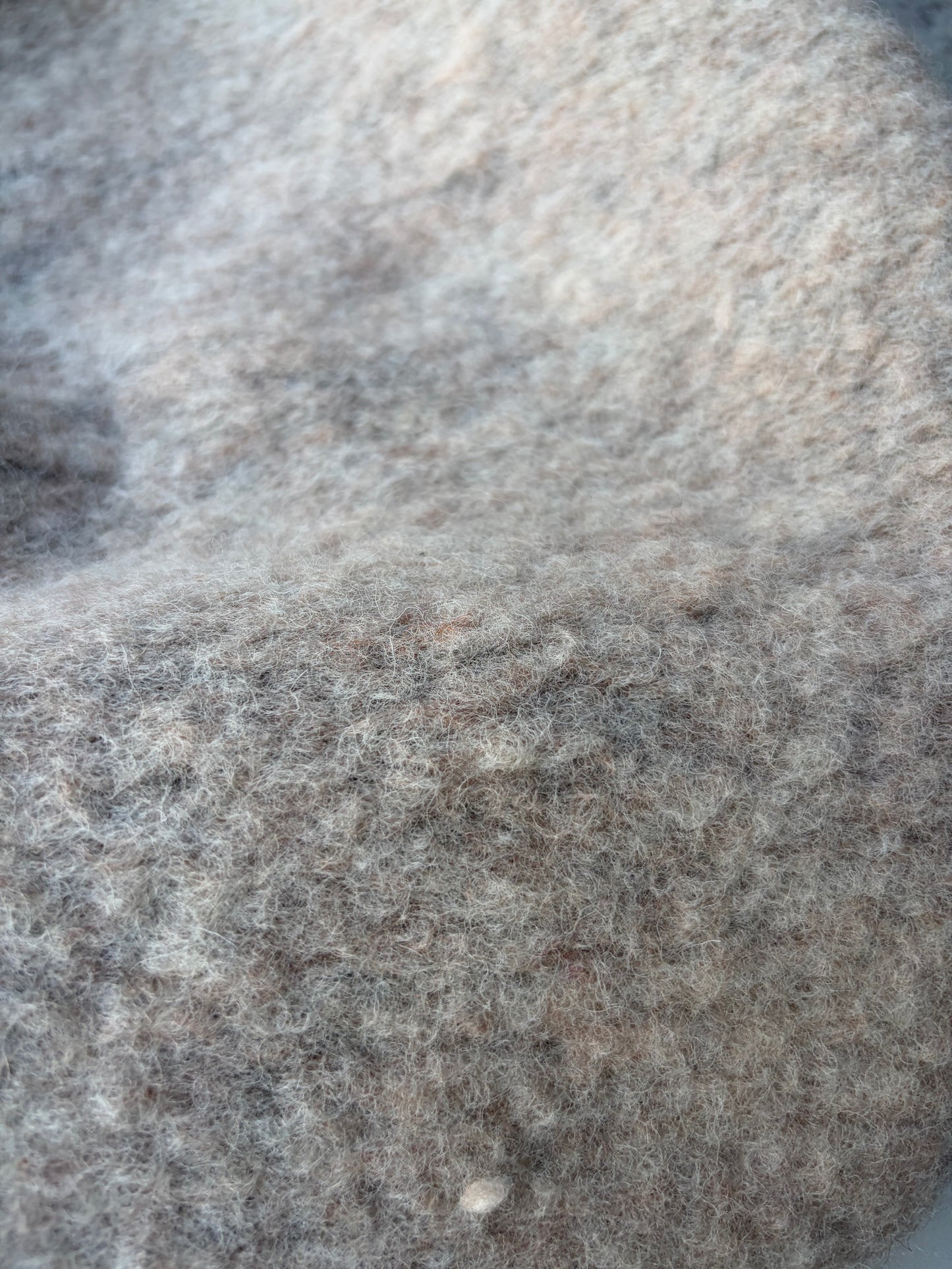 JOEL 036 mastic coloured boiled wool