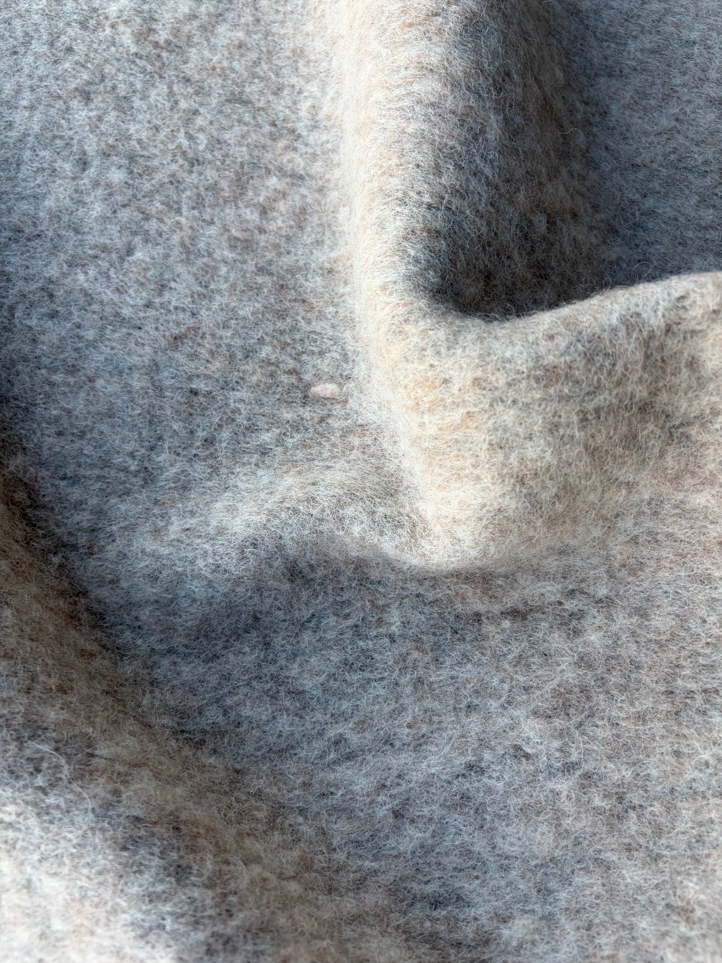 JOEL 036 mastic coloured boiled wool