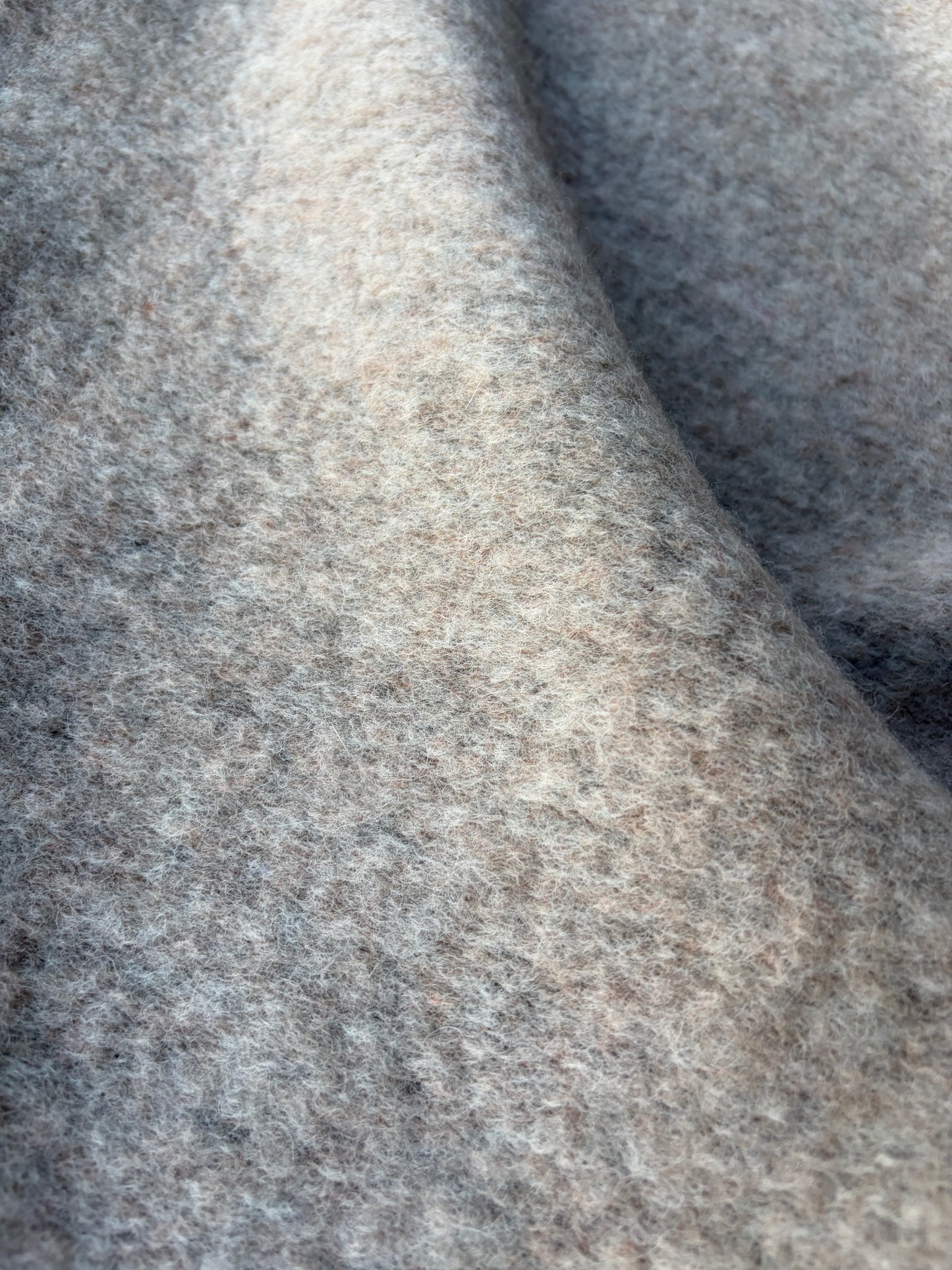 JOEL 036 mastic coloured boiled wool