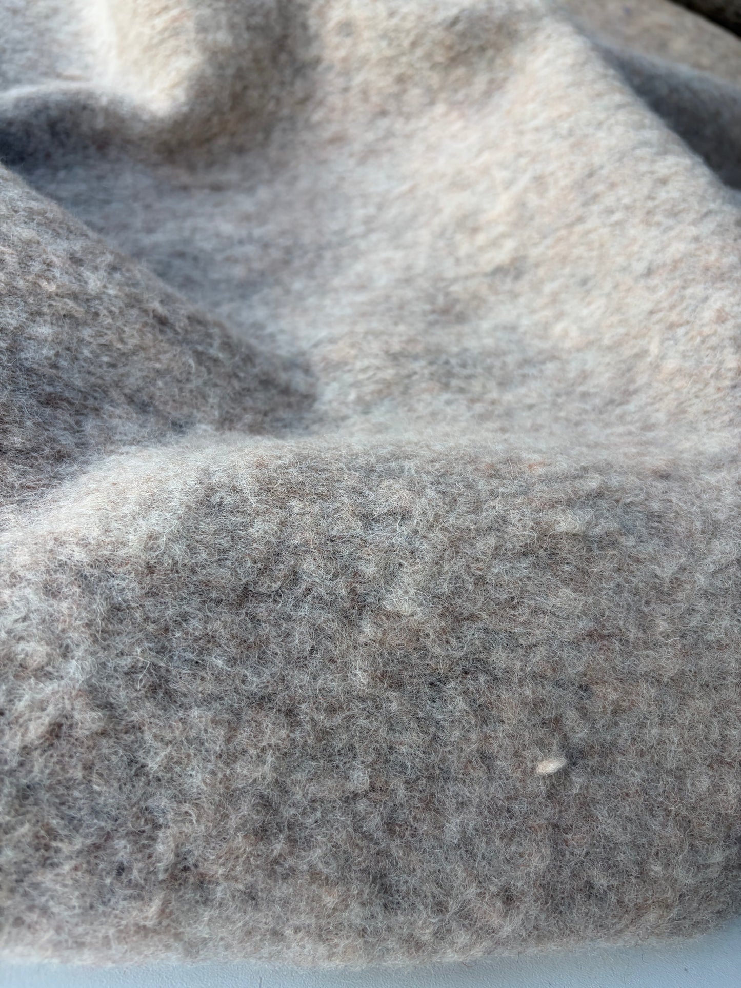 JOEL 036 mastic coloured boiled wool