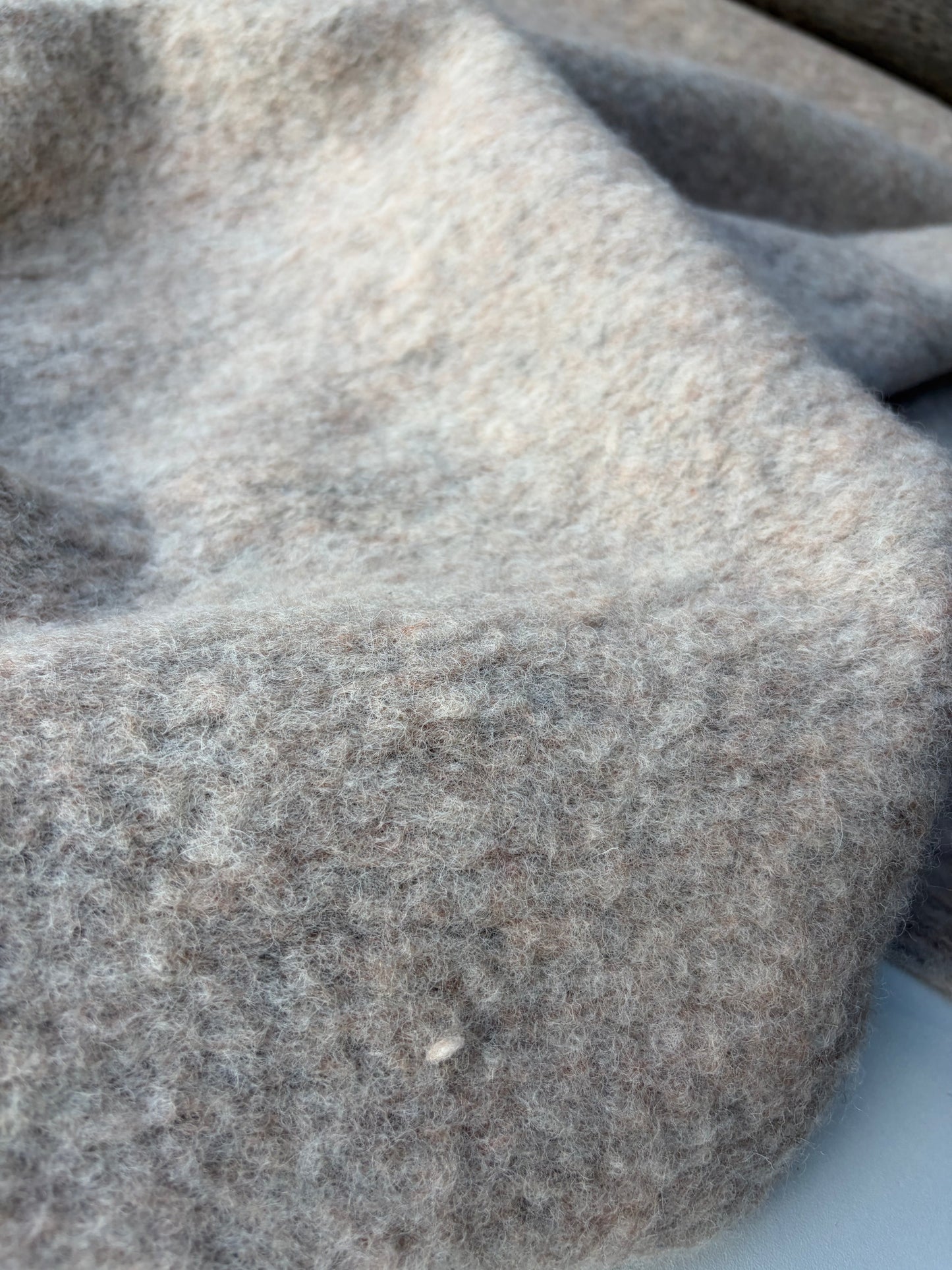 JOEL 036 mastic coloured boiled wool