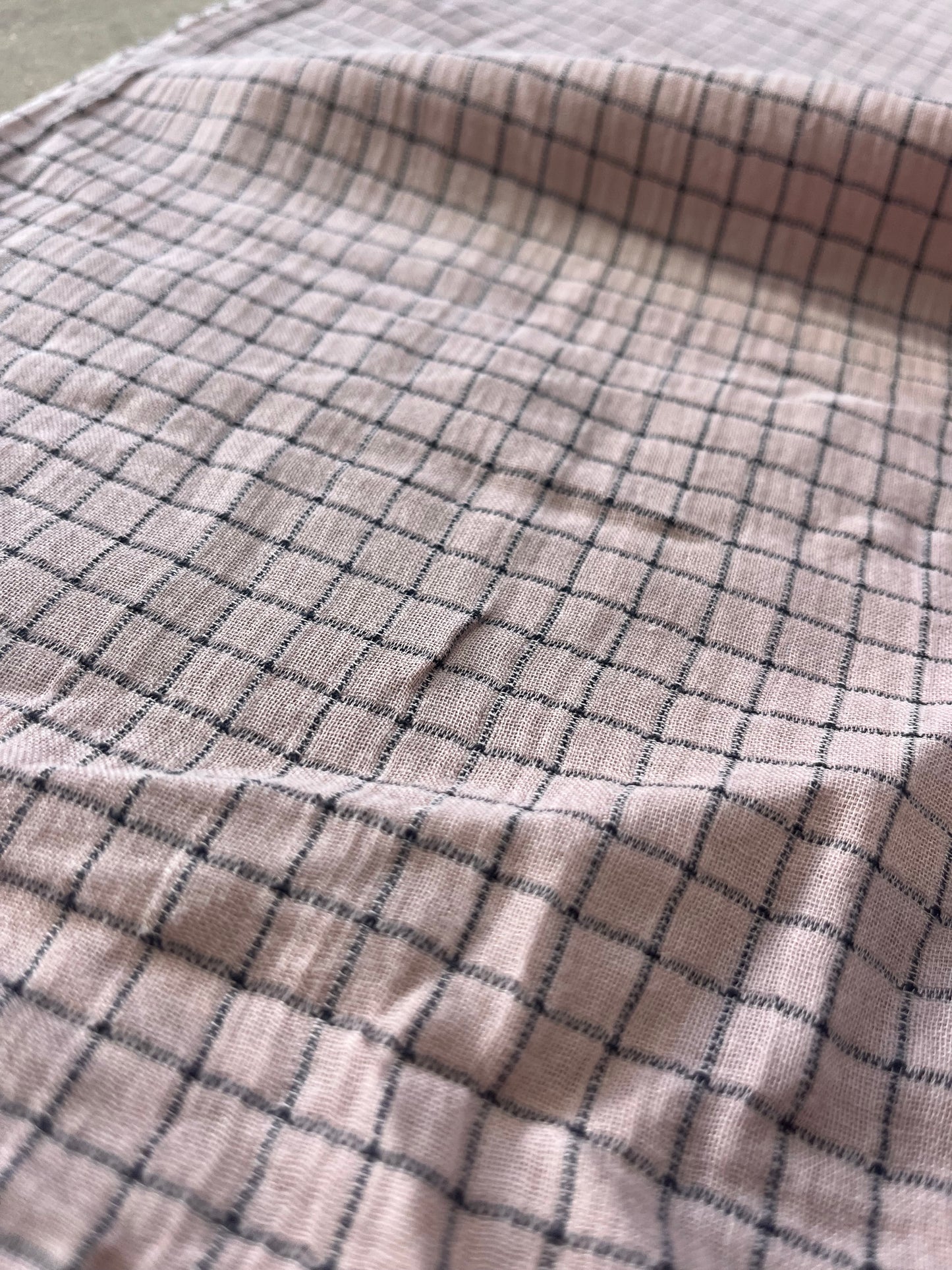 B02 cotton check soft pink