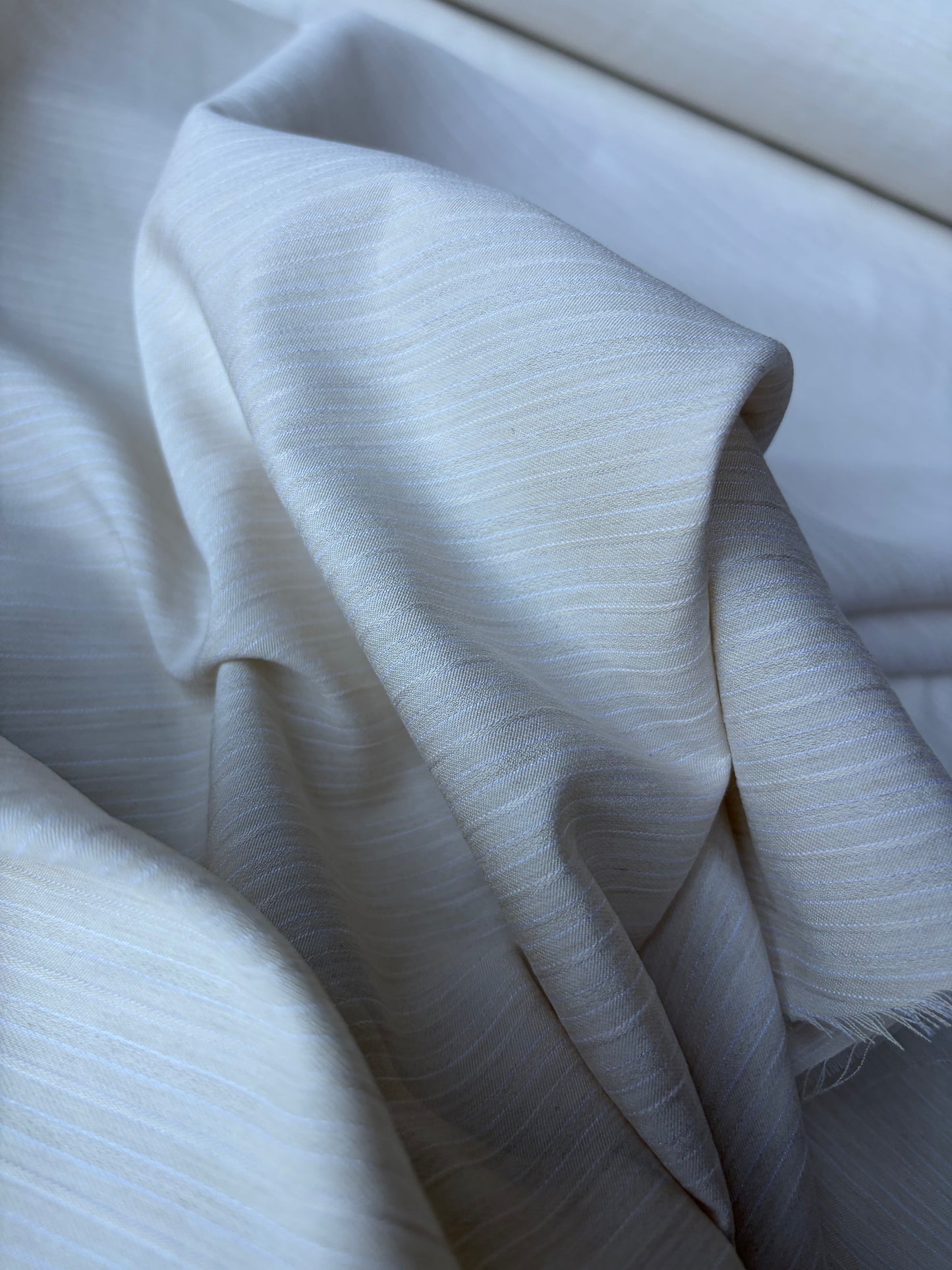 MARGE 011 viscose/silk stripes ecru