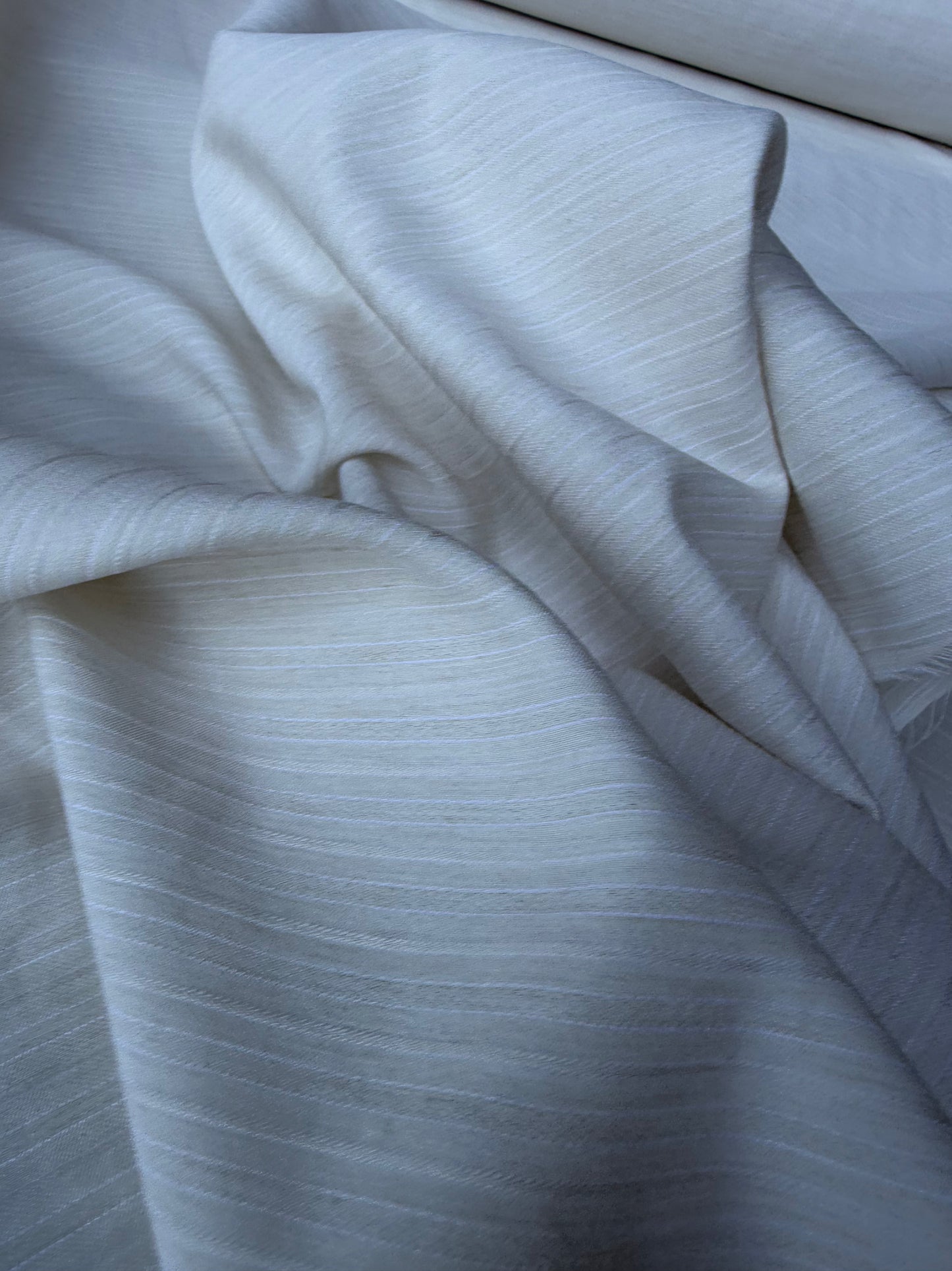 MARGE 011 viscose/silk stripes ecru