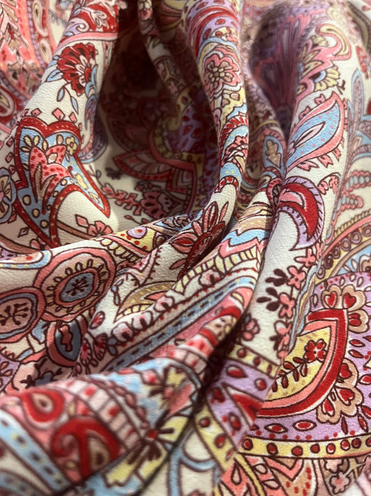 GASPARD 010 viscose crêpe cashemere design