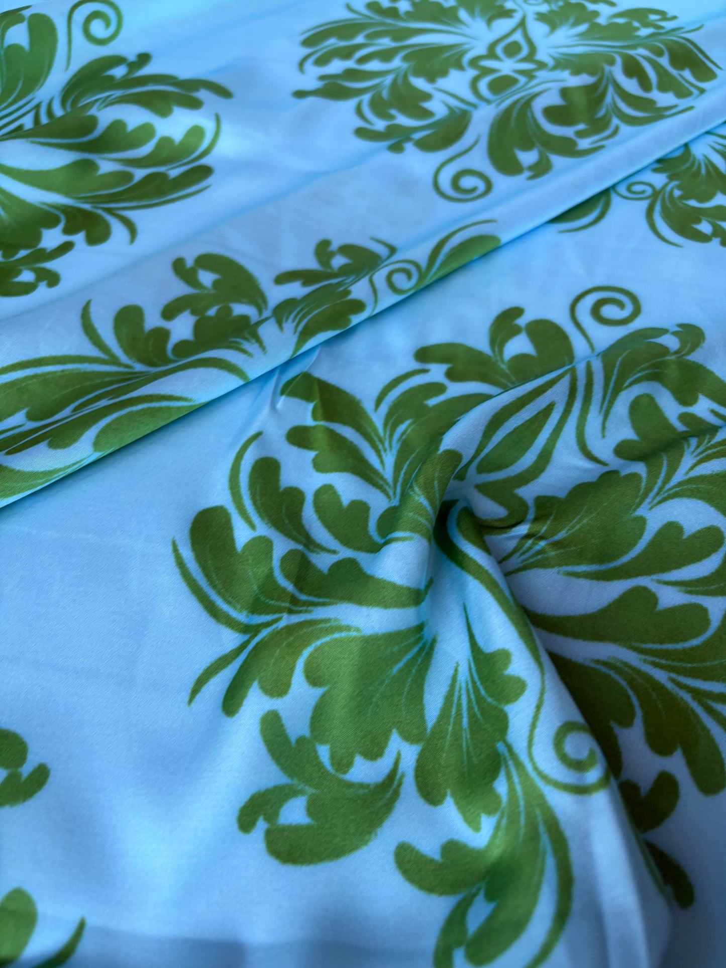 MARGE 013 viscose satin green/light blue leaves