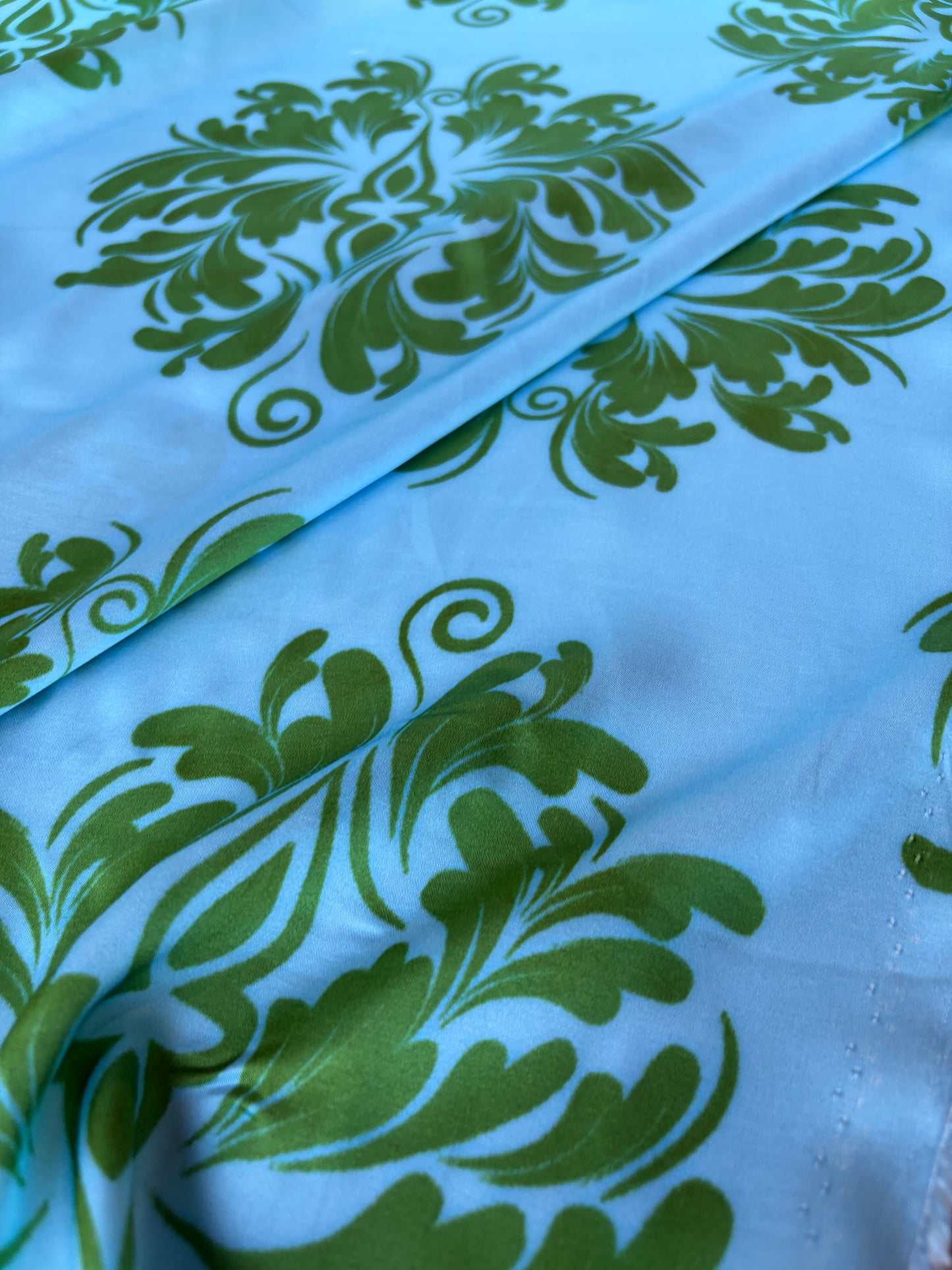 MARGE 013 viscose satin green/light blue leaves