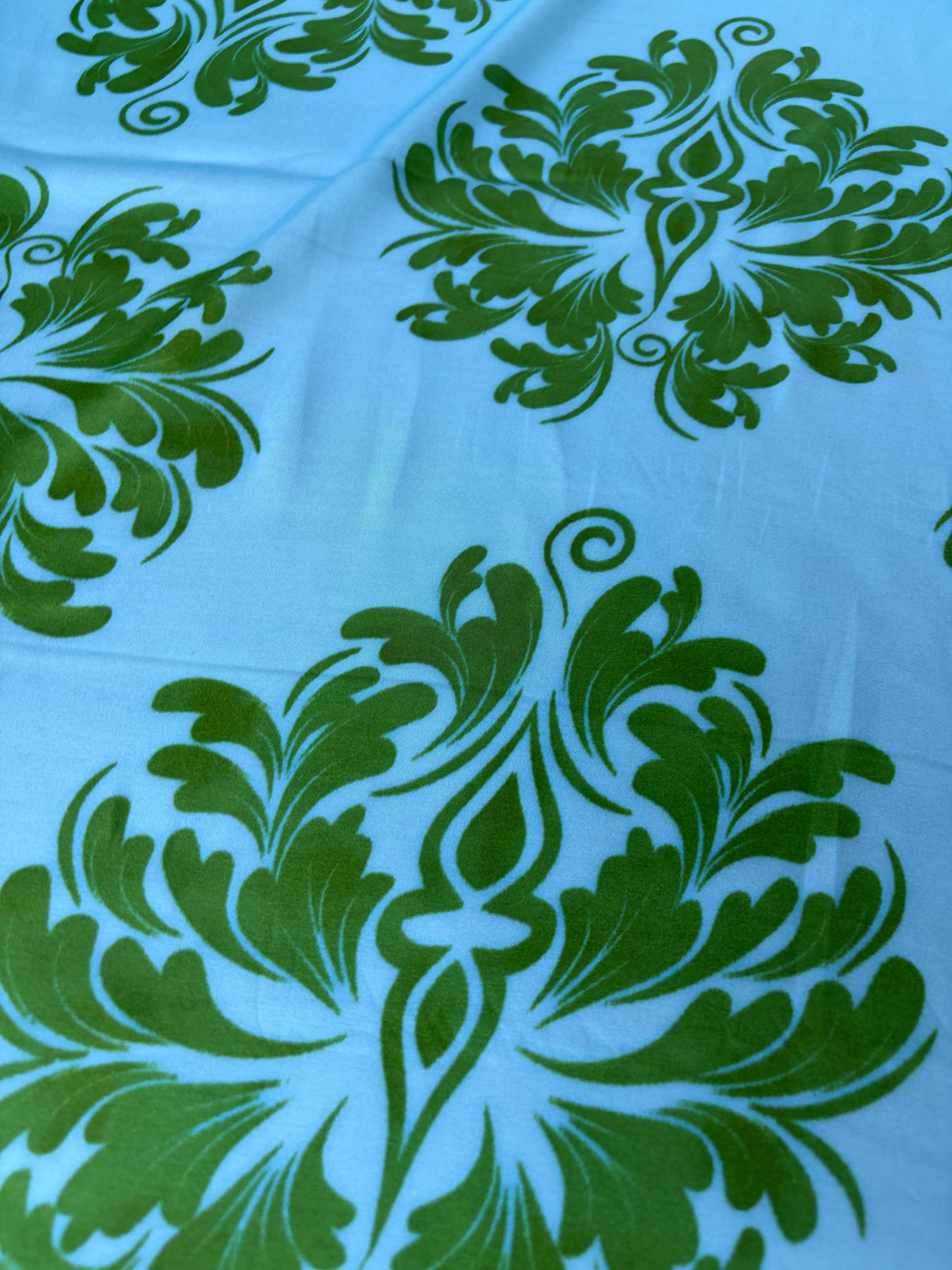 MARGE 013 viscose satin green/light blue leaves