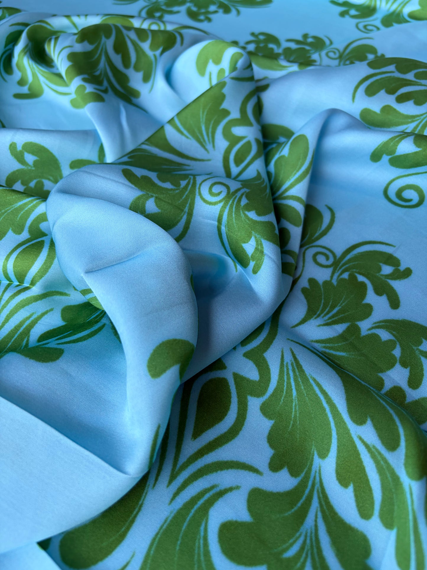 MARGE 013 viscose satin green/light blue leaves
