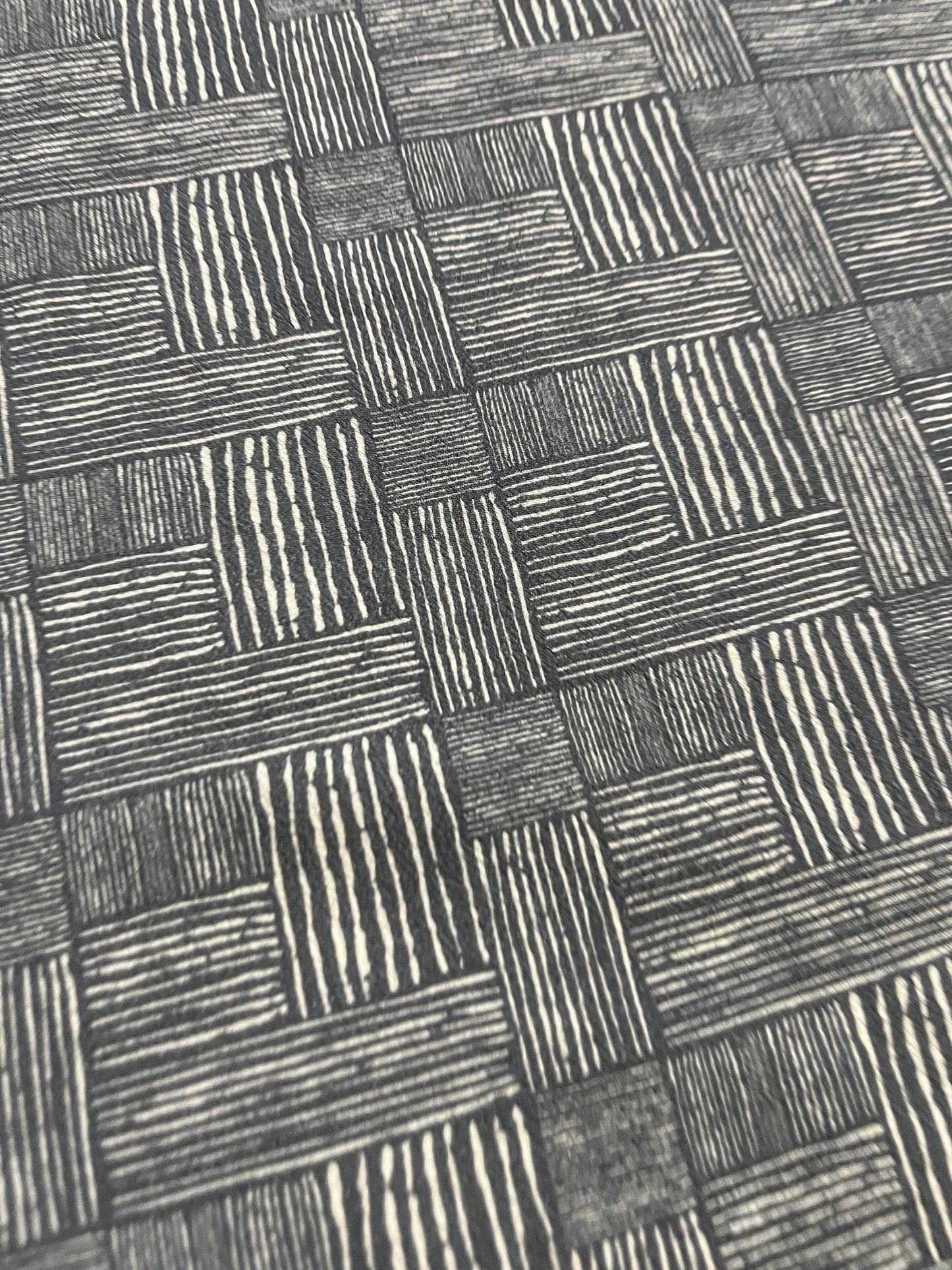 GASPARD 012 viscose crêpe imperfect lines