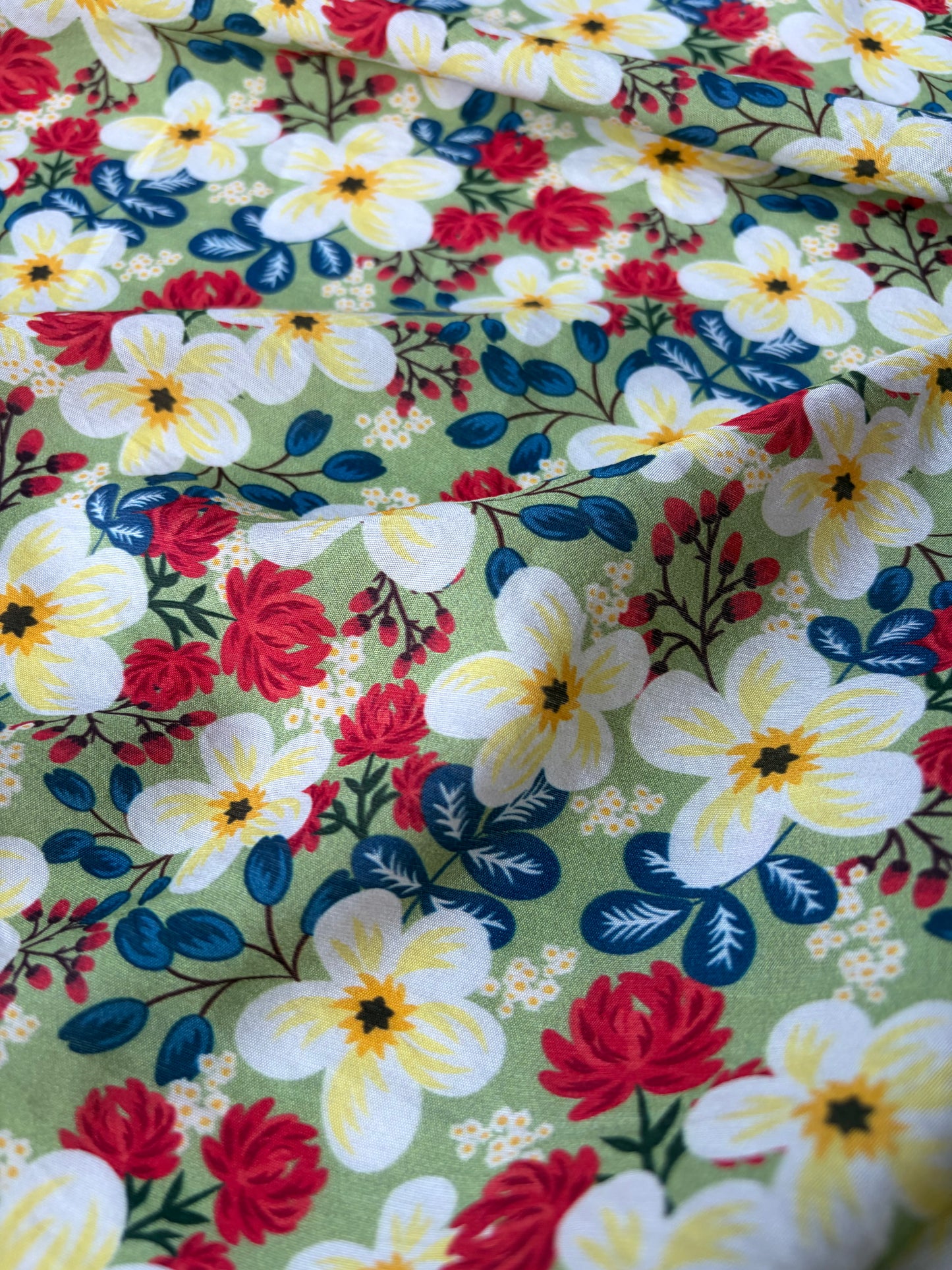 MARGE 014 viscose satin green flowerfield