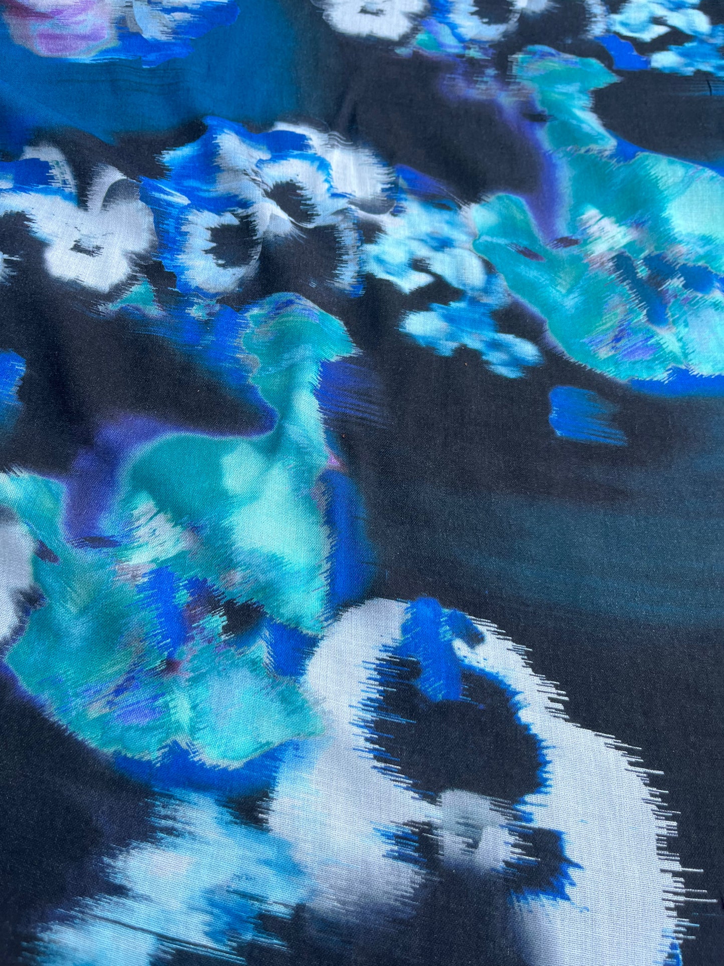 LC POPOL 019 gaze viscose/wool tie-dye flowers