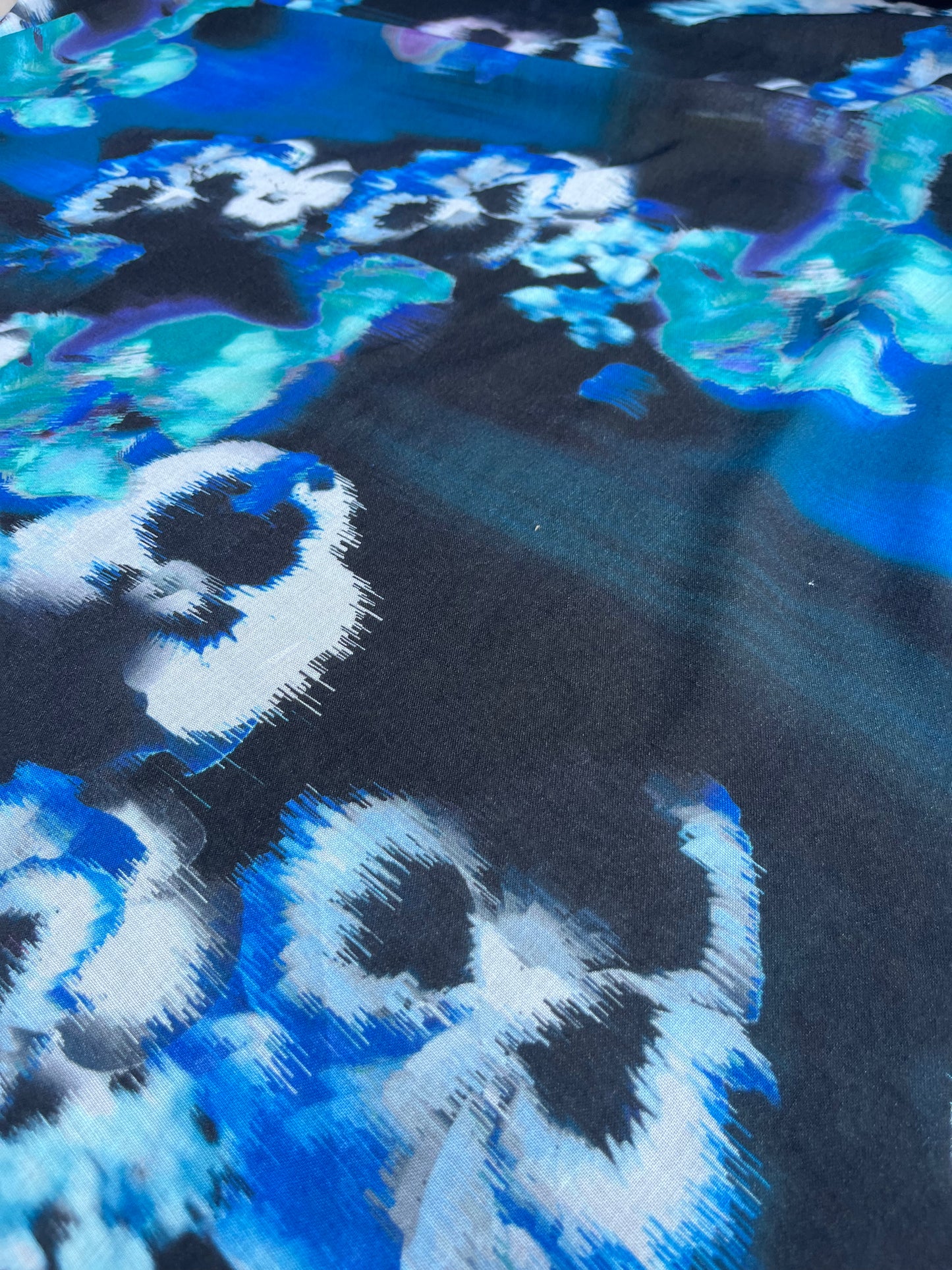 LC POPOL 019 gaze viscose/wool tie-dye flowers