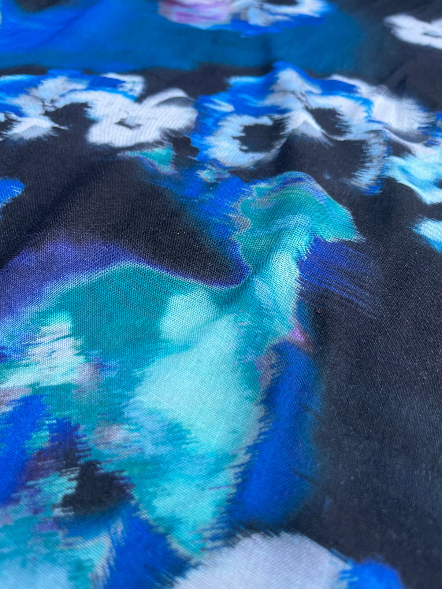 LC POPOL 019 gaze viscose/wool tie-dye flowers