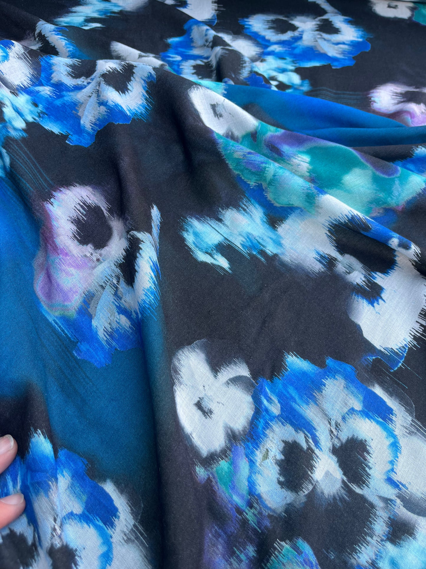 LC POPOL 019 gaze viscose/wool tie-dye flowers