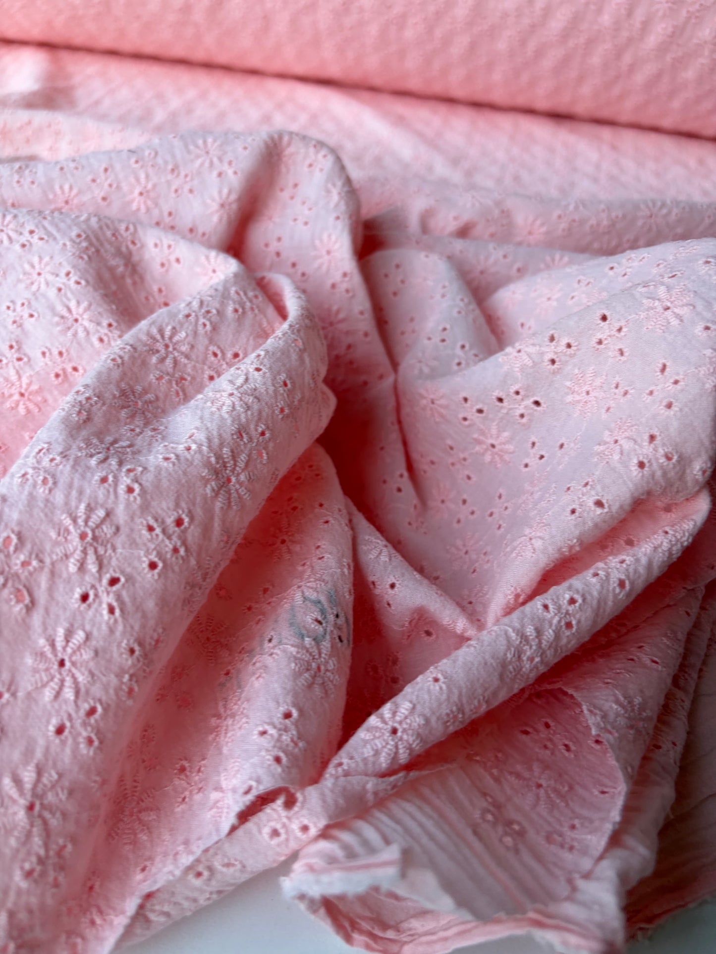 MARGE 017 broderie Anglaise dusty pink