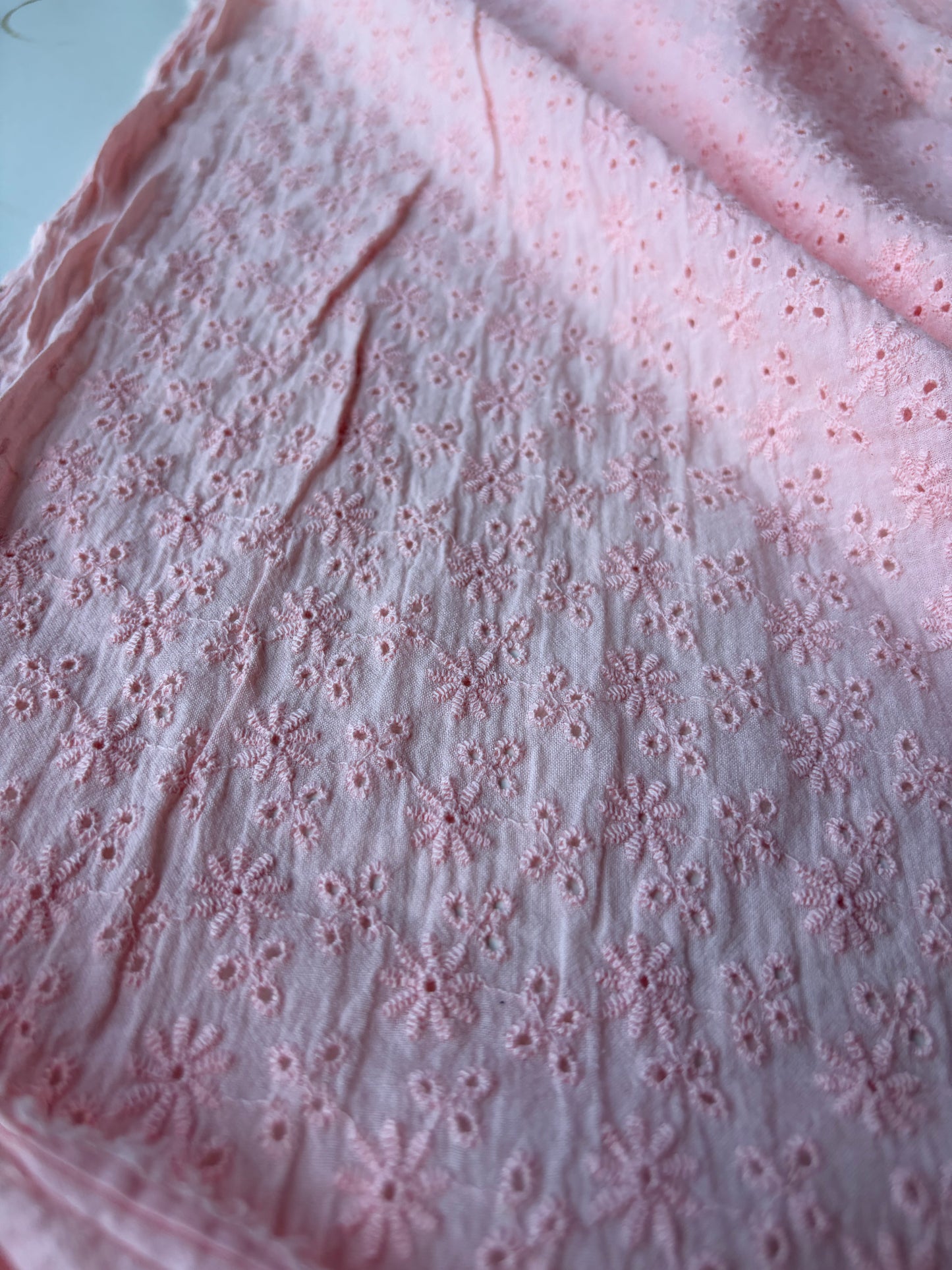 MARGE 017 broderie Anglaise dusty pink