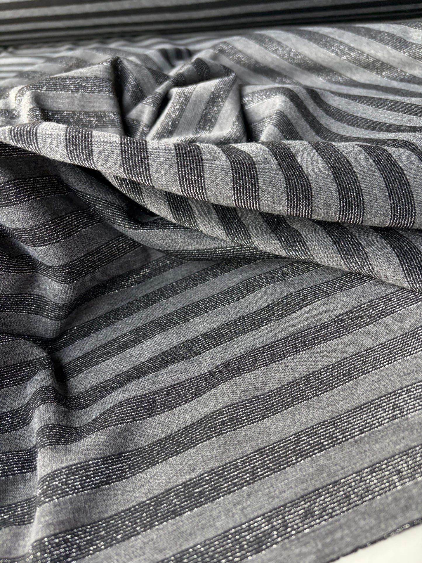 KALEB 008 black/silver striped heavy cotton jersey