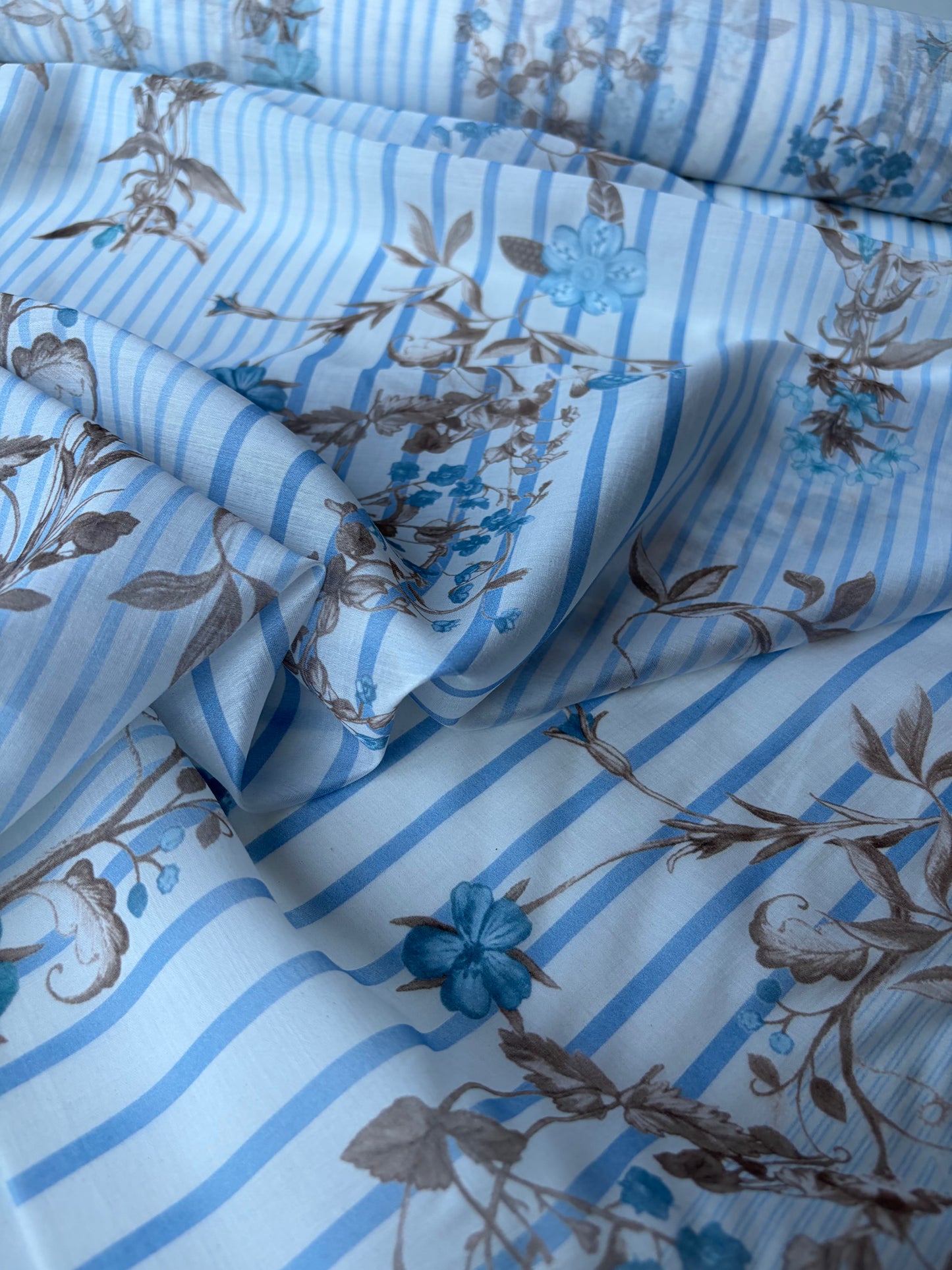 MARGE 021 cotton voile stripes and flowers blue