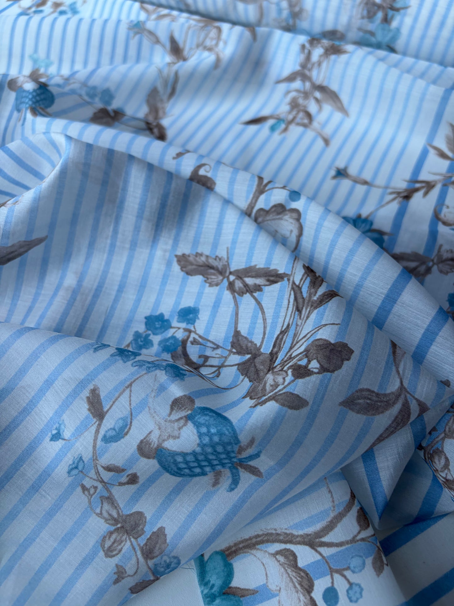 MARGE 021 cotton voile stripes and flowers blue