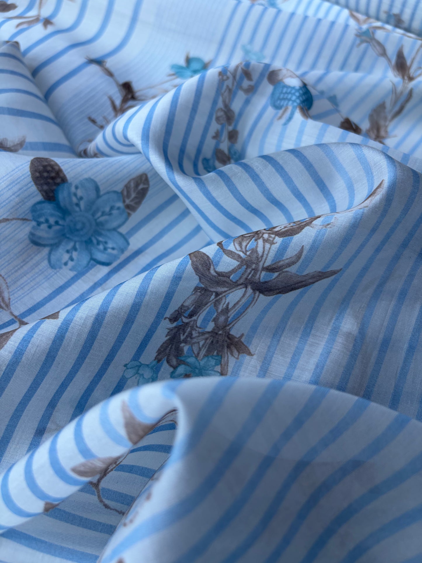 MARGE 021 cotton voile stripes and flowers blue