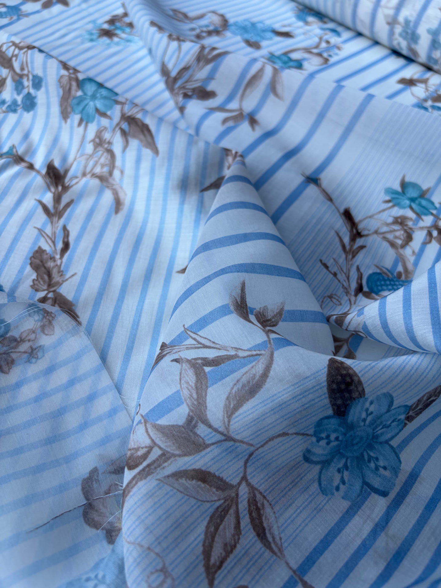 MARGE 021 cotton voile stripes and flowers blue
