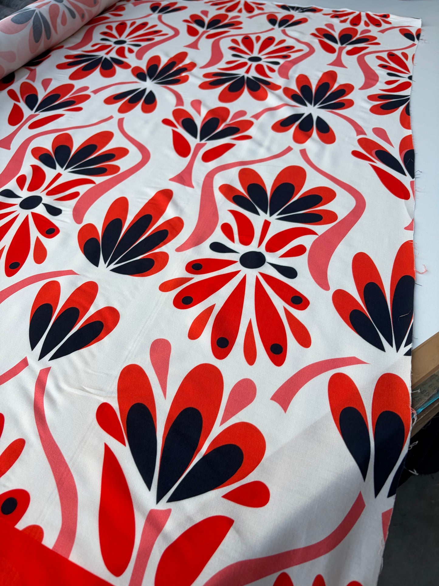 MARGE 027 viscose single border print