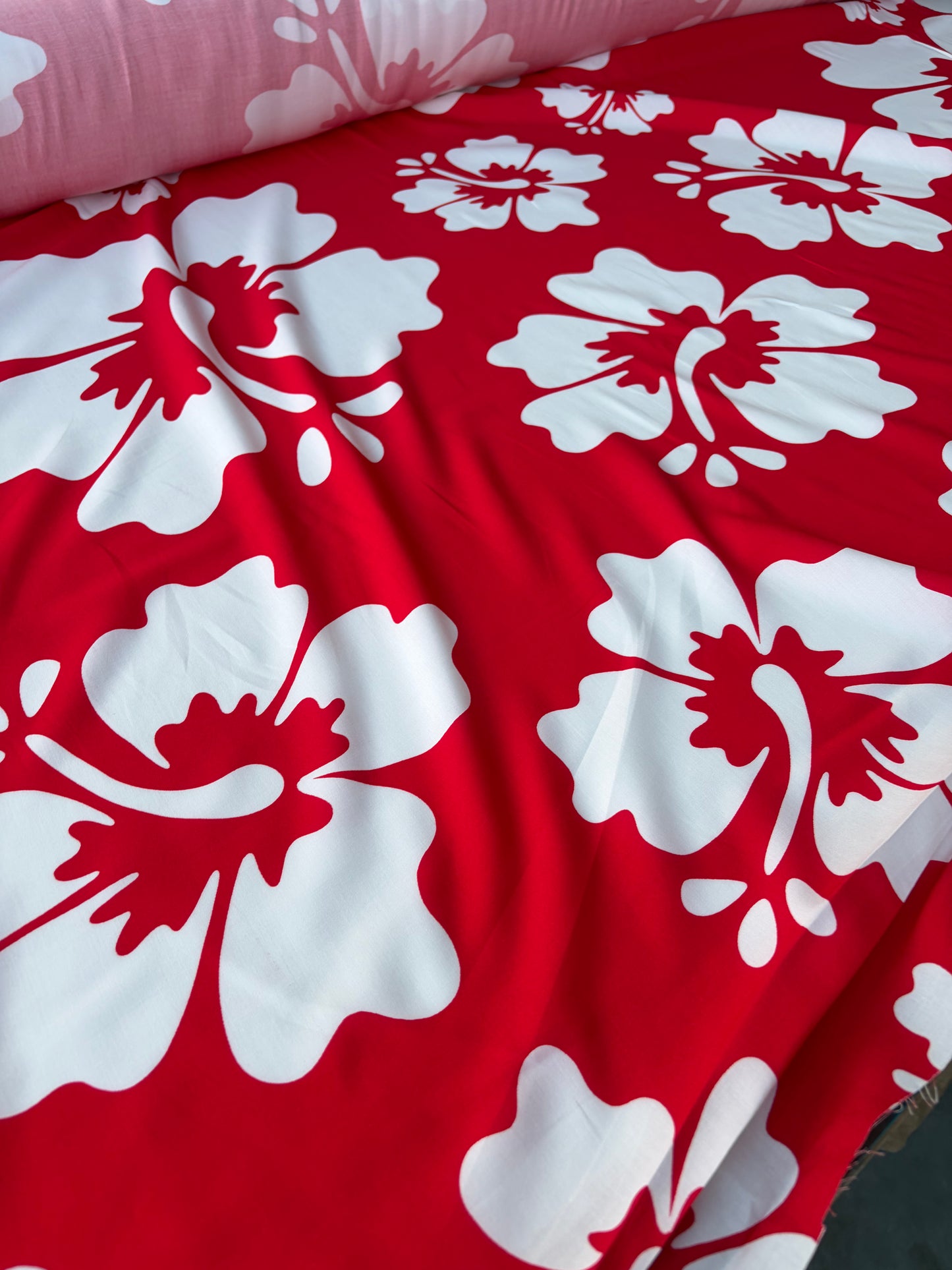 MARGE 028 viscose bicolor red/white giant flowers