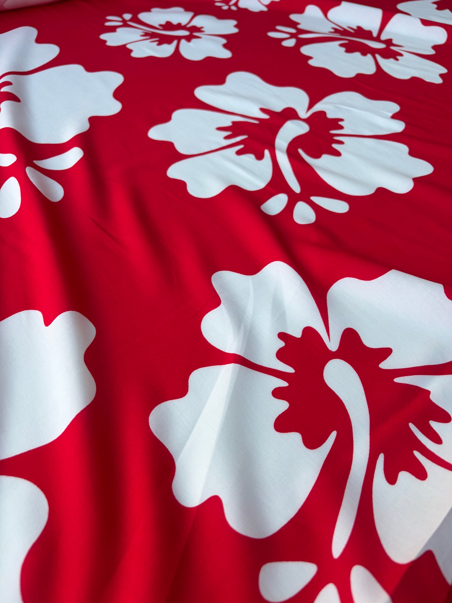 MARGE 028 viscose bicolor red/white giant flowers