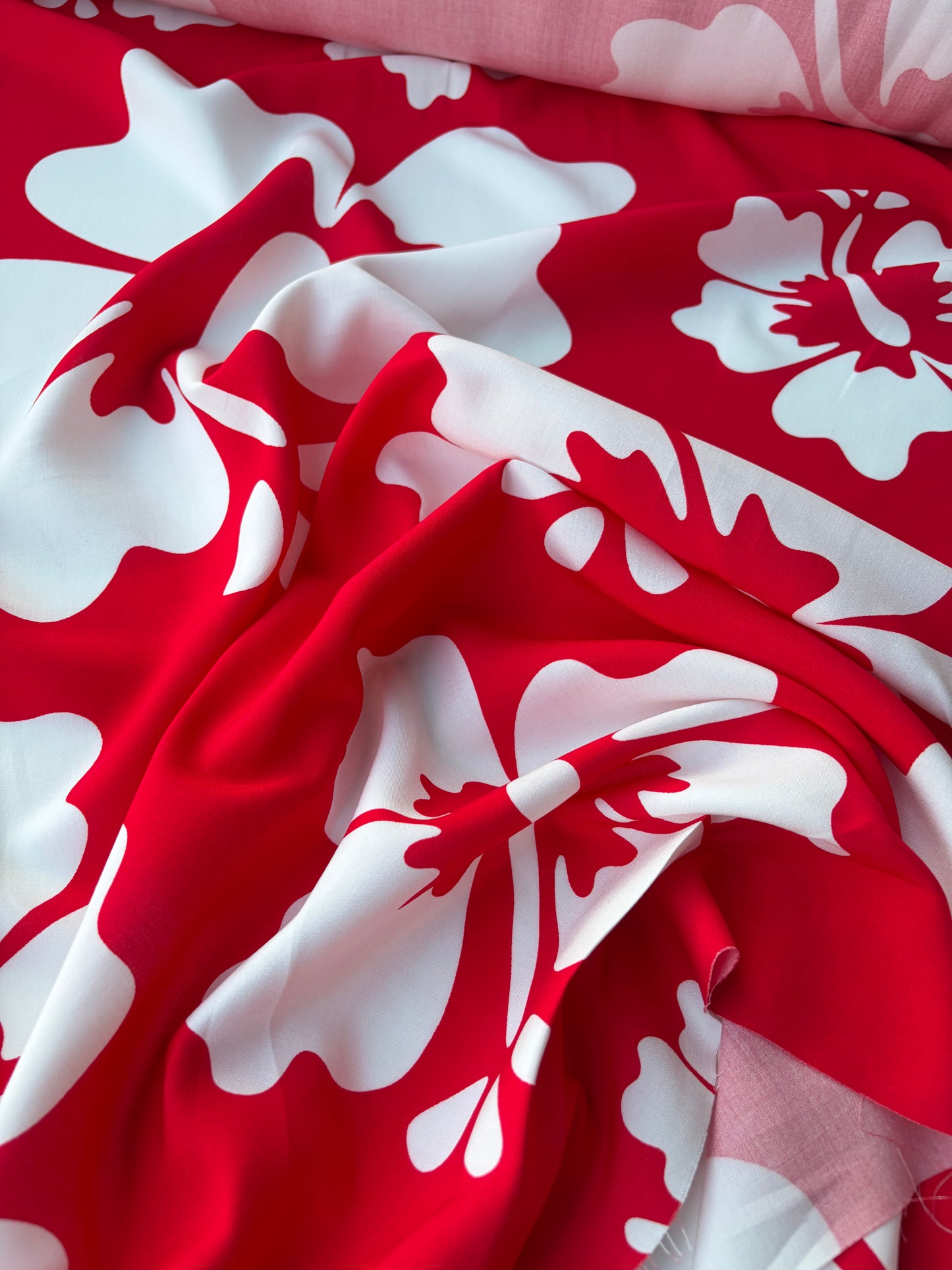 MARGE 028 viscose bicolor red/white giant flowers