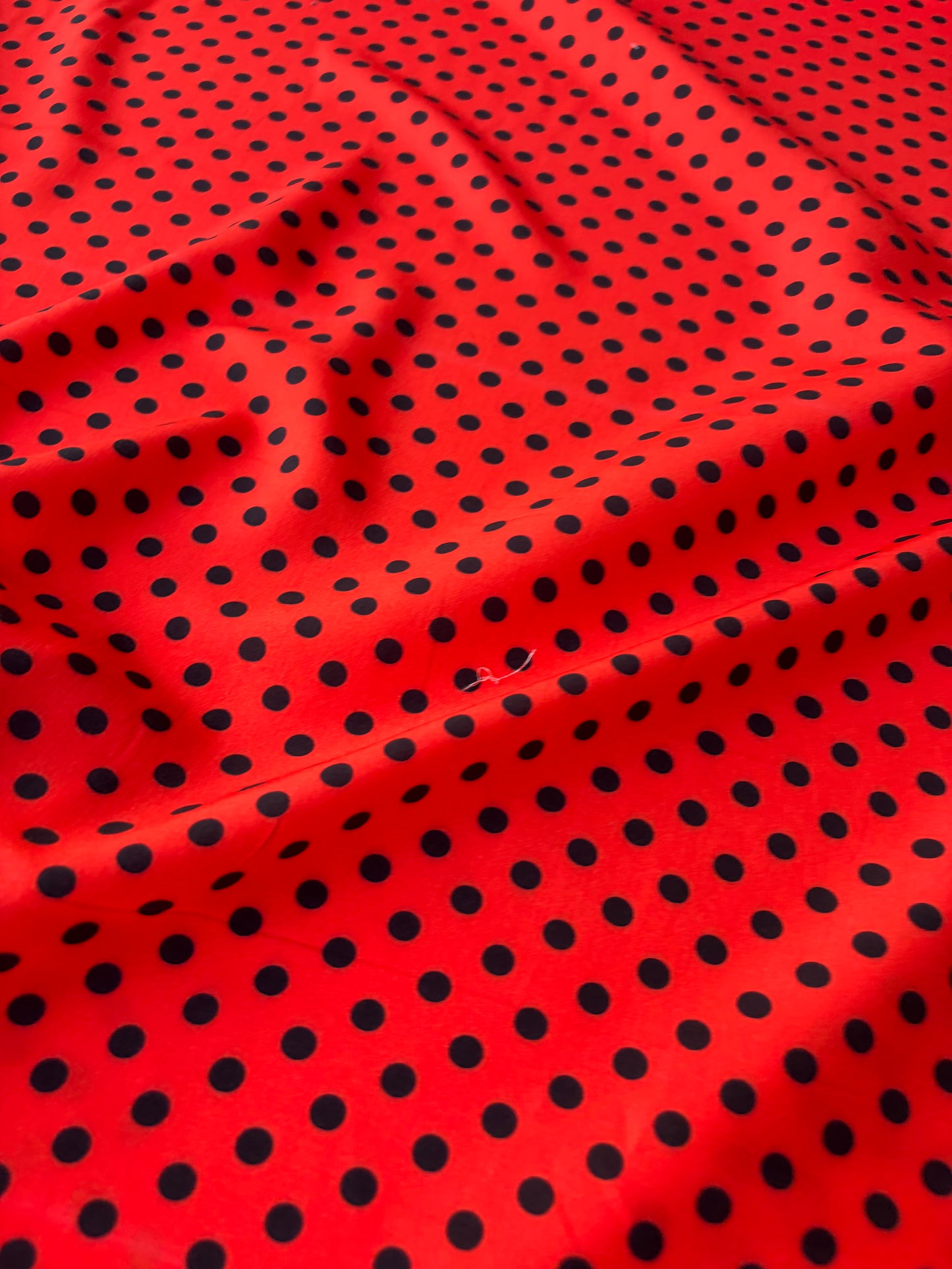 MARGE 029 viscose red/black polkadots