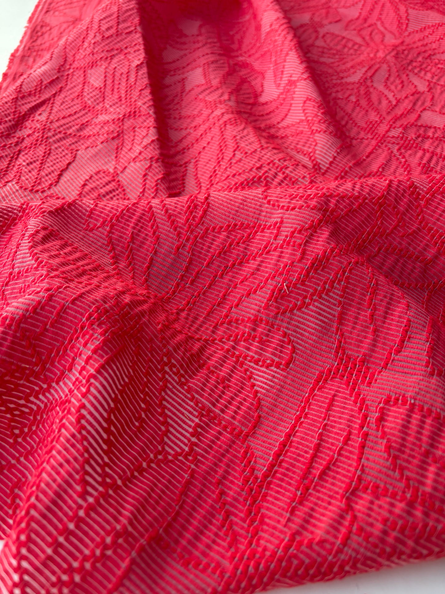 MARGE 030 cotton dévoré fabric red