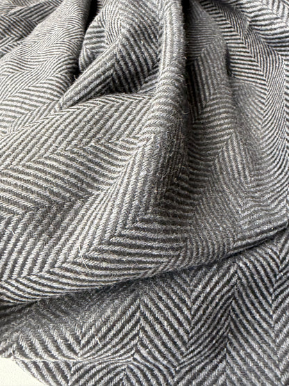 KALEB 019 heavy wool herringbone grey
