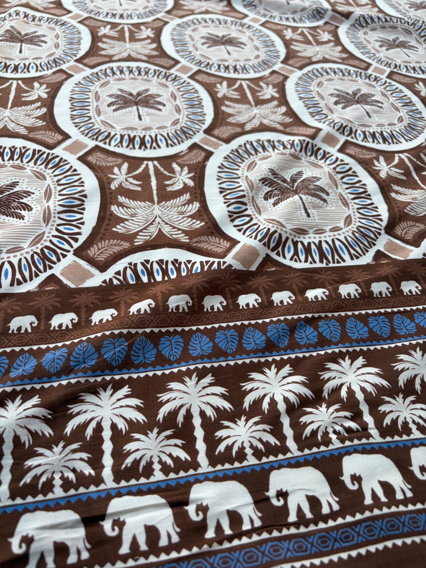 MARGE 032 cotton voile elephants and palmtrees