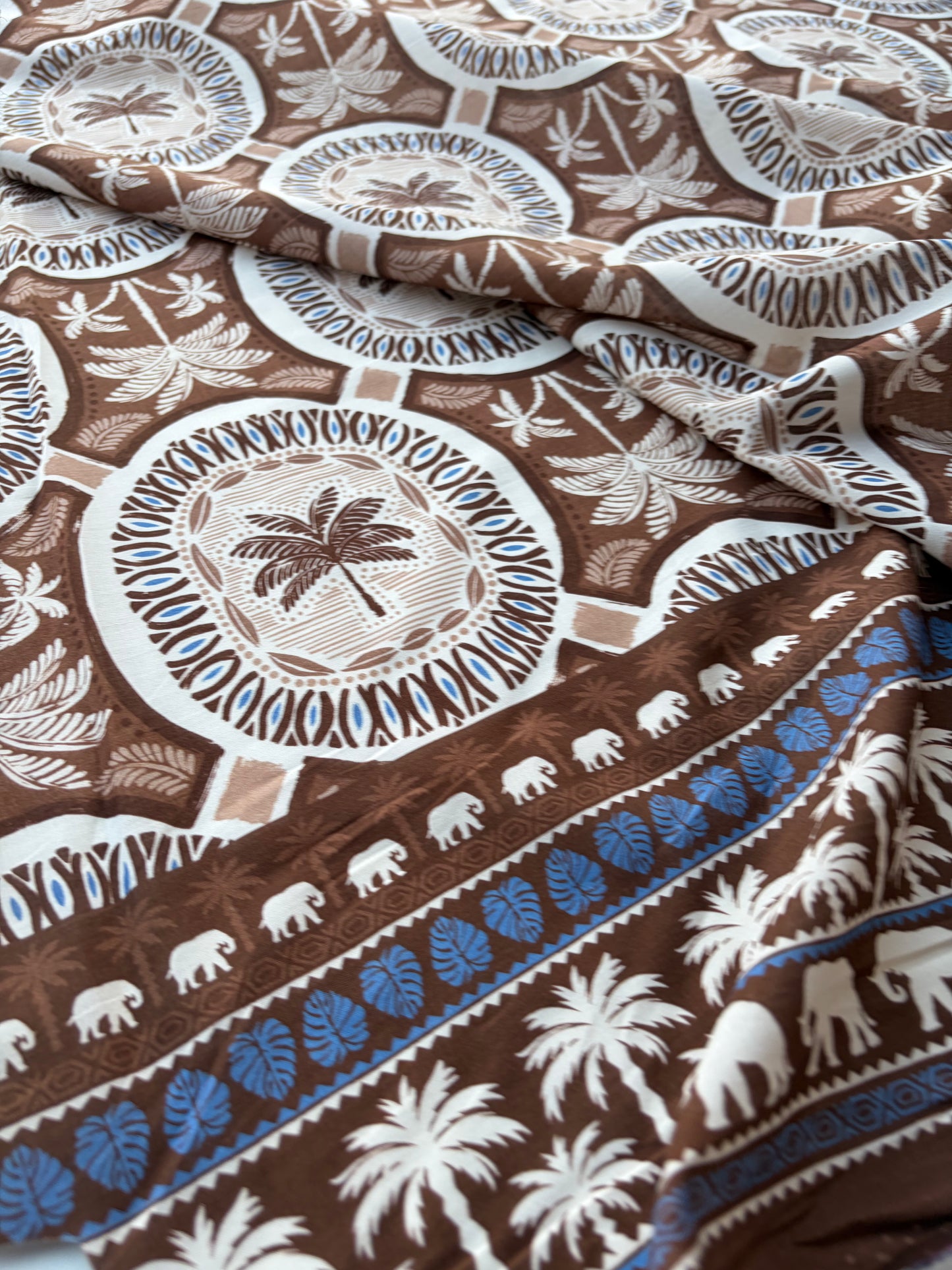 MARGE 032 cotton voile elephants and palmtrees