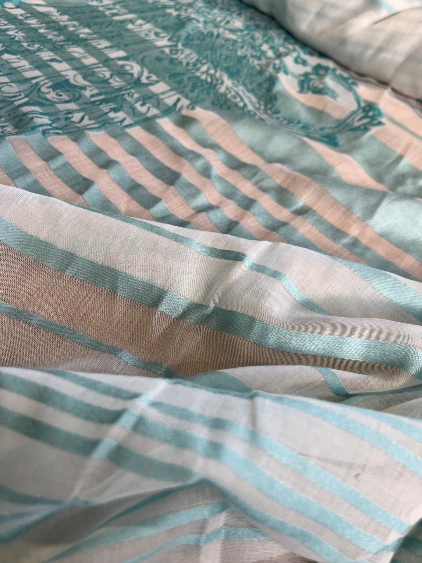 G01 can 402 silk voile with stripes