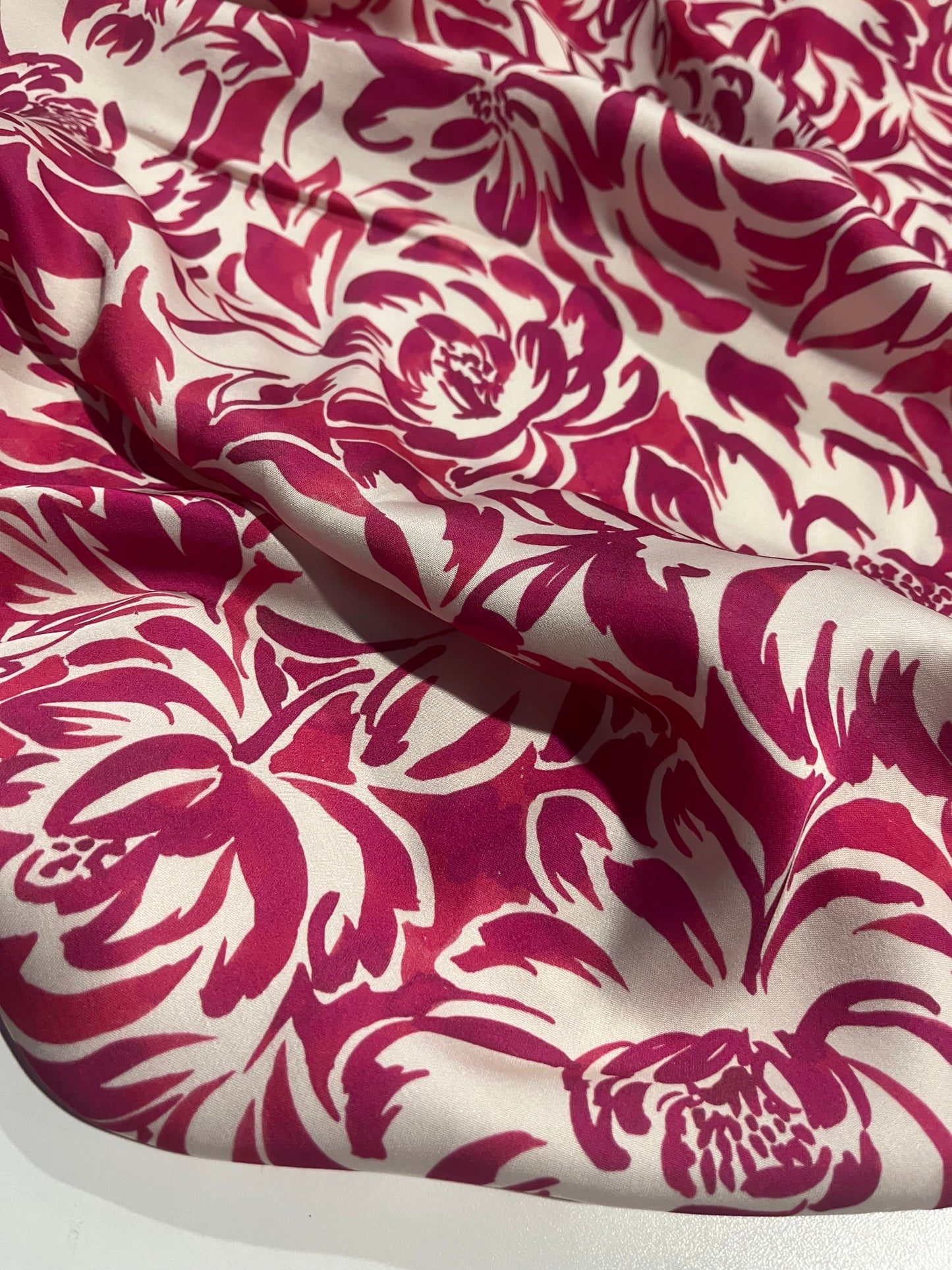 HYACINTHE 018 viscose pink flowers