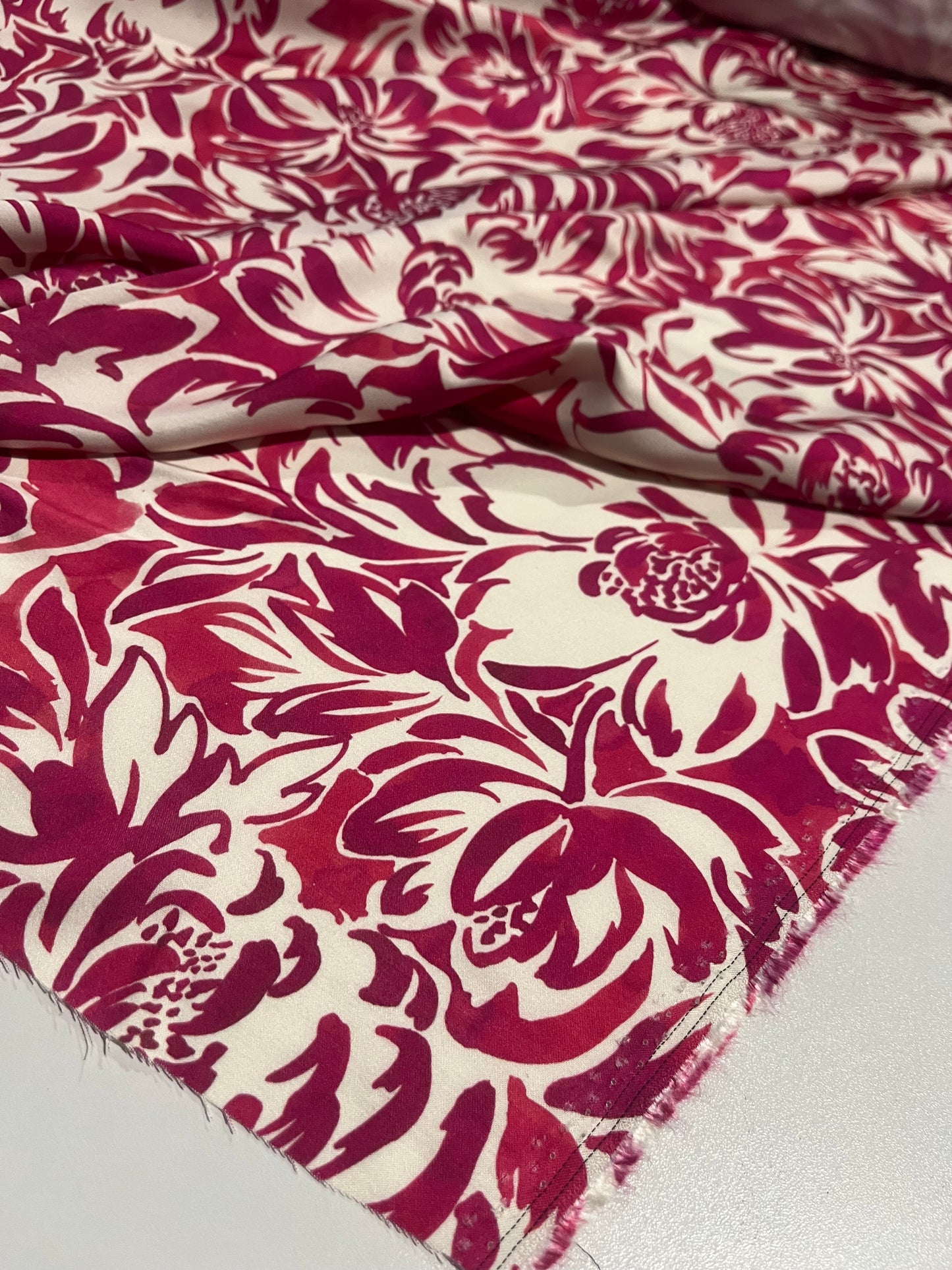 HYACINTHE 018 viscose pink flowers